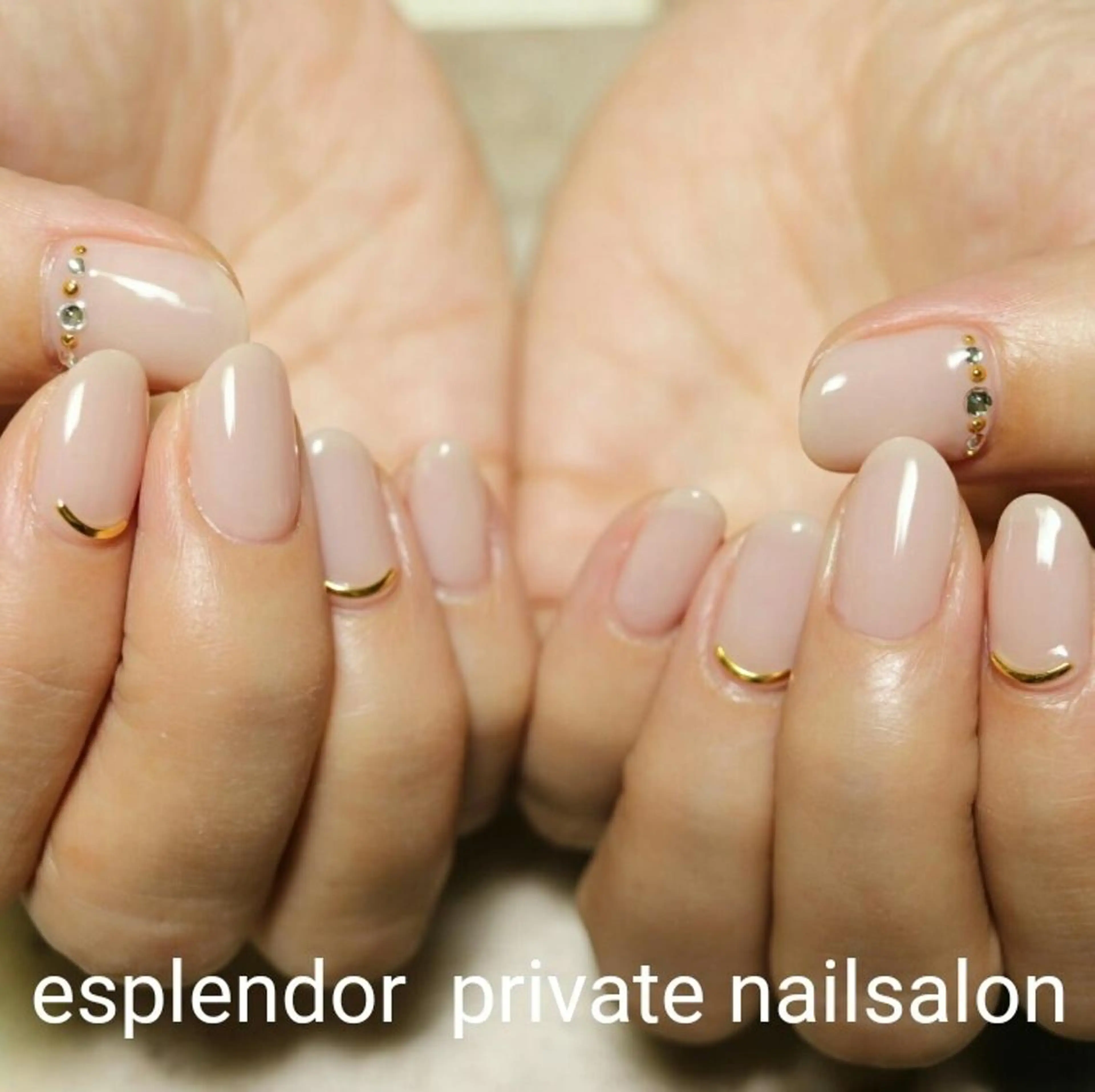 ネイル シンプルネイル ハンドネイル ハンドケア esplendor  エスプレンドル所属・esplendor  エスプレンドルのネイルデザイン