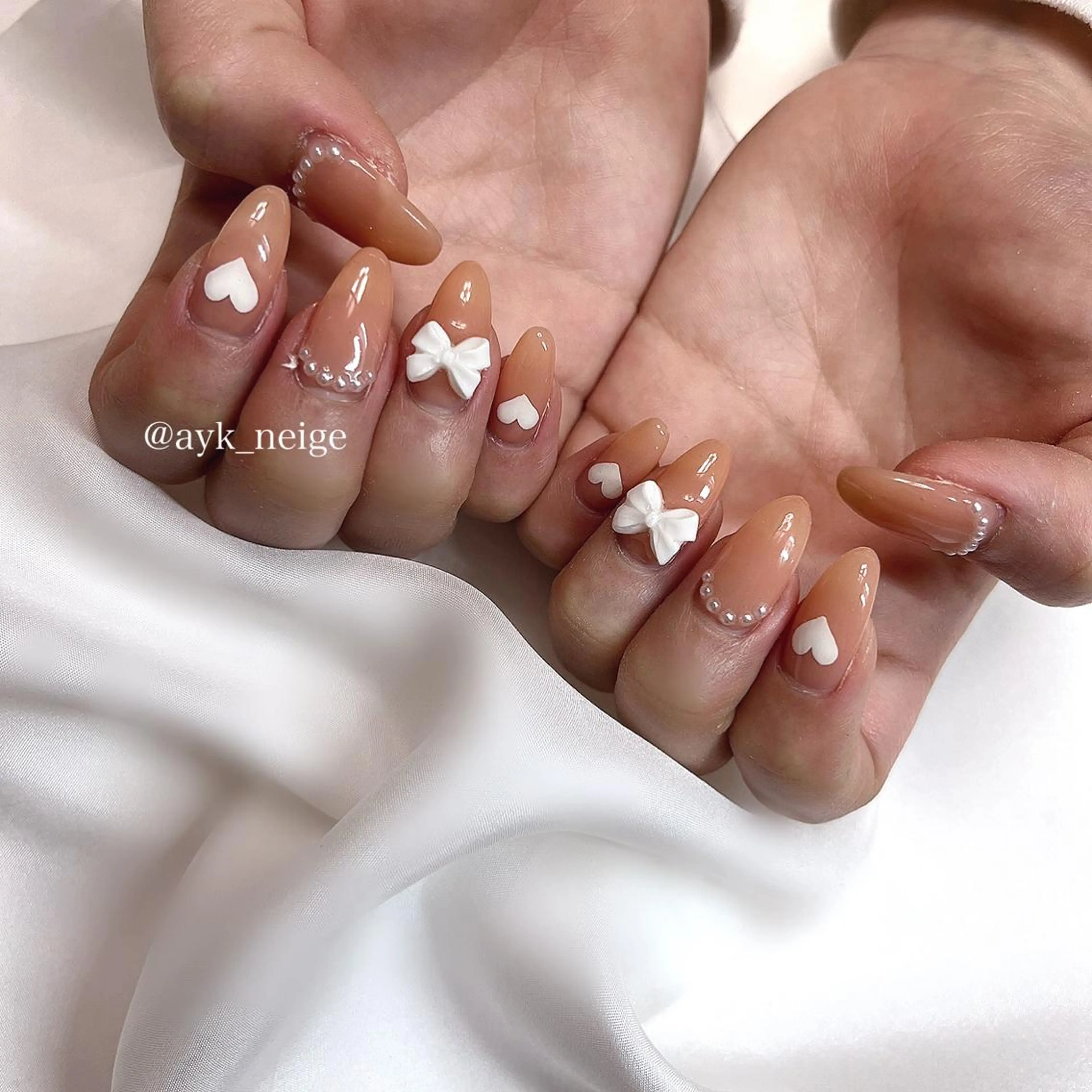 ネイル フットネイル グラデーション キラキラネイル 韓国ネイル マグネットネイル n'eige nail所属・大谷 綾香のネイルデザイン