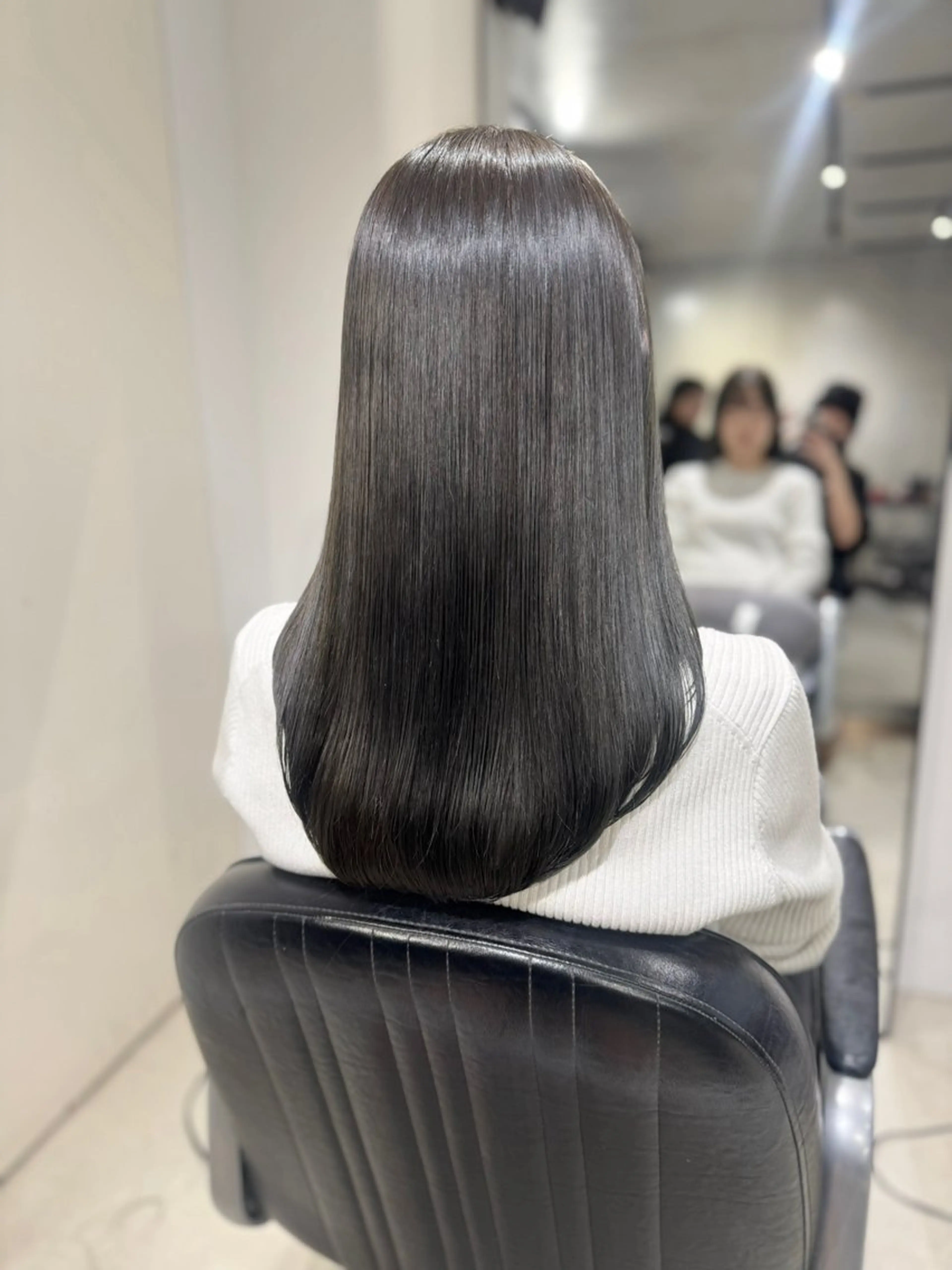 セミロング カラー パーマ ヘアアレンジ カット ヘアカラー トリートメント 透明感/オリーブ/ グレージュ/YUKAのヘアスタイル