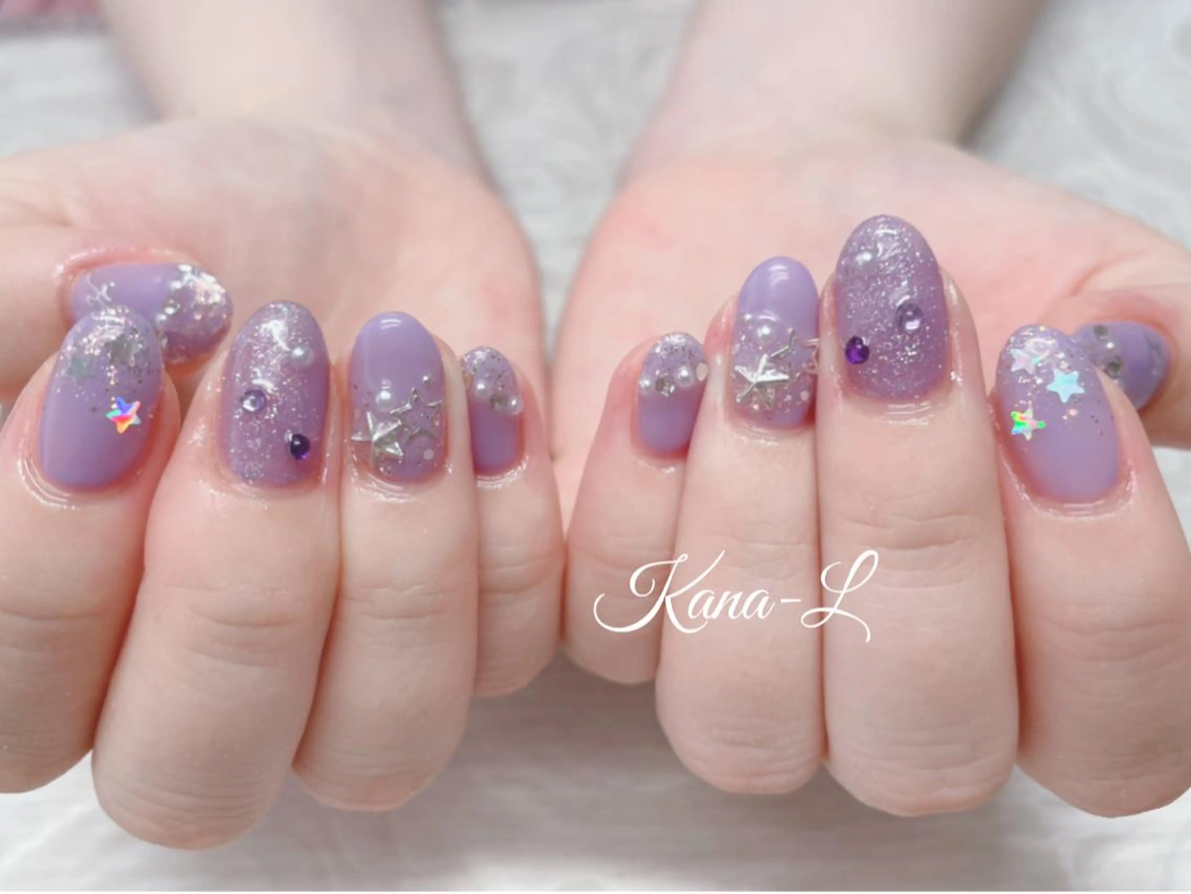カラー ネイル ジェルネイル キラキラネイル パラジェル パープル 芦辺 香奈のネイルデザイン