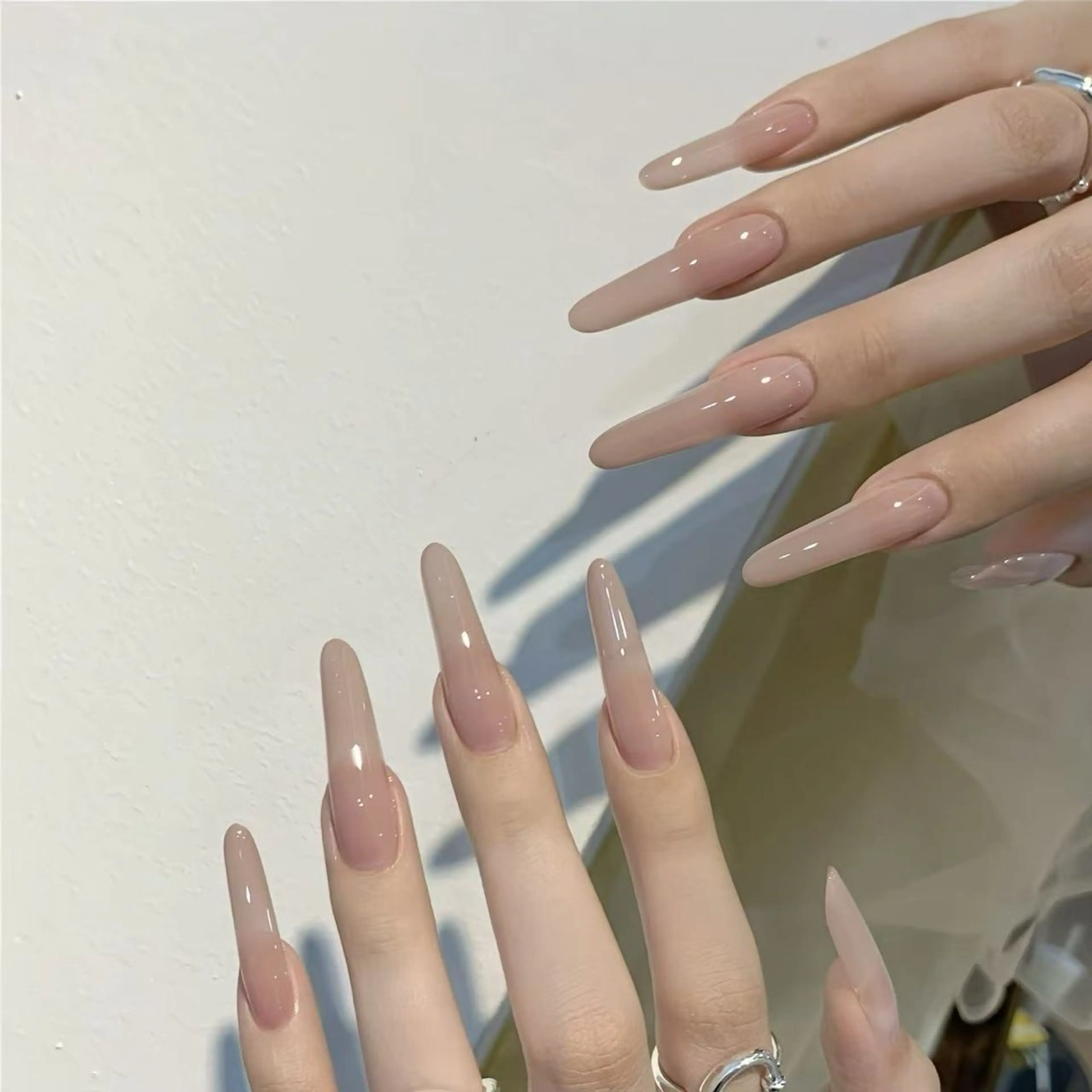 ネイル 長さ出し フレンチネイル 韓国ネイル マグネットネイル マグネットフレンチ sun nail池袋 モデル募集のネイルデザイン