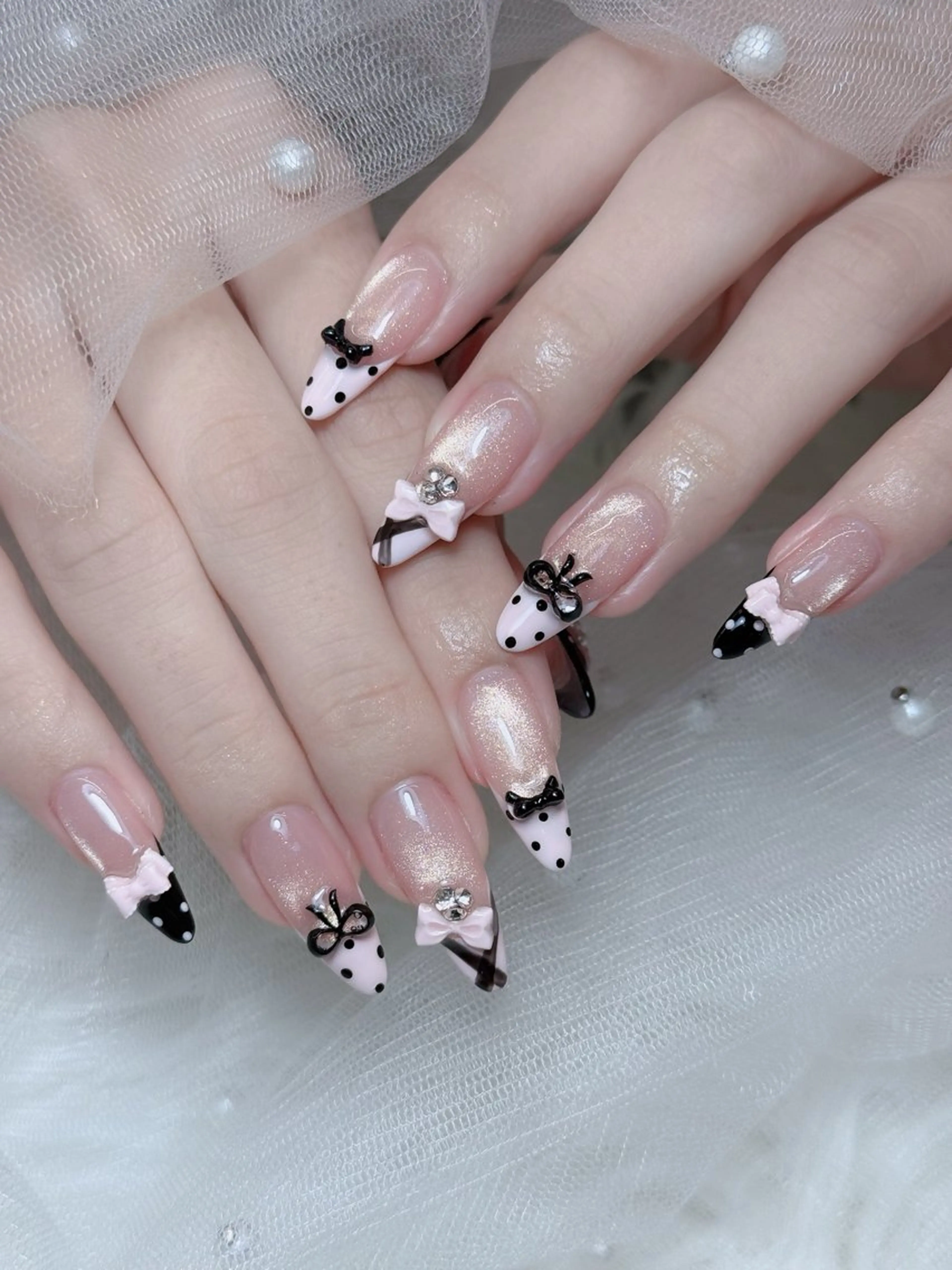 ネイル オーロラネイル チークネイル フットネイル フレンチネイル 韓国ネイル ハンドネイル Lumi Nailのネイルデザイン