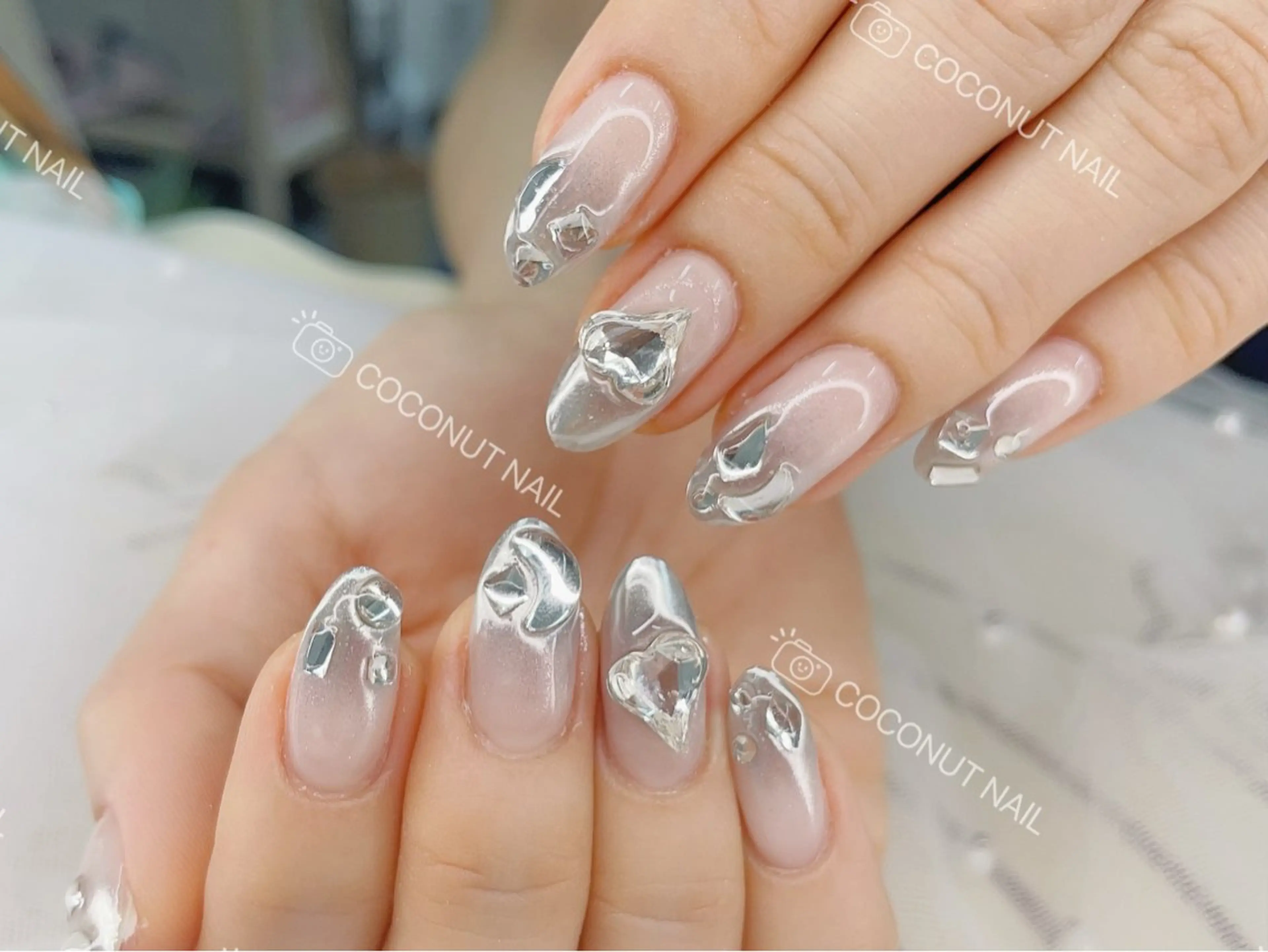 ネイル ハンドネイル 神田 ココナッツのネイルデザイン