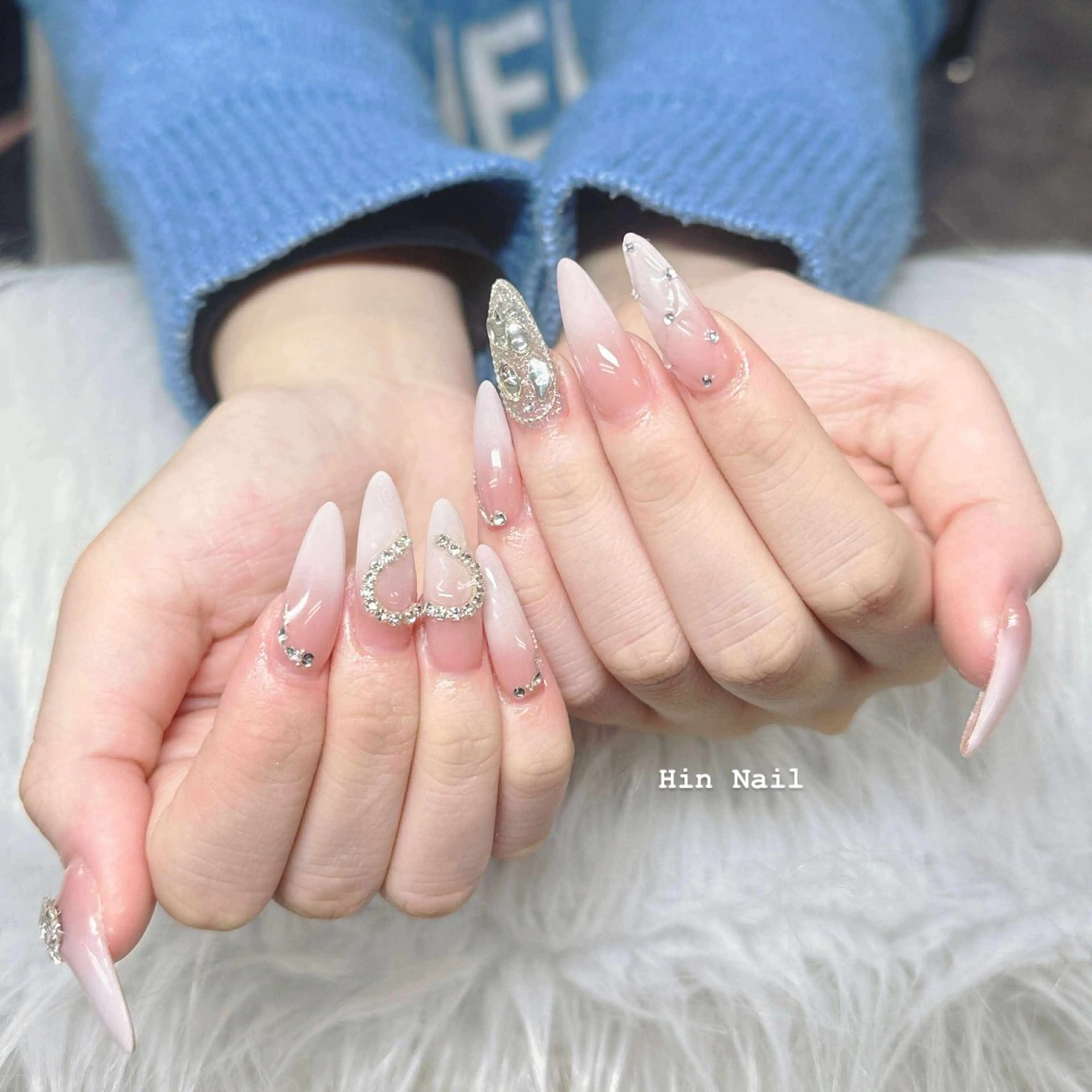 ネイル ハンドネイル HIN NAILのネイルデザイン