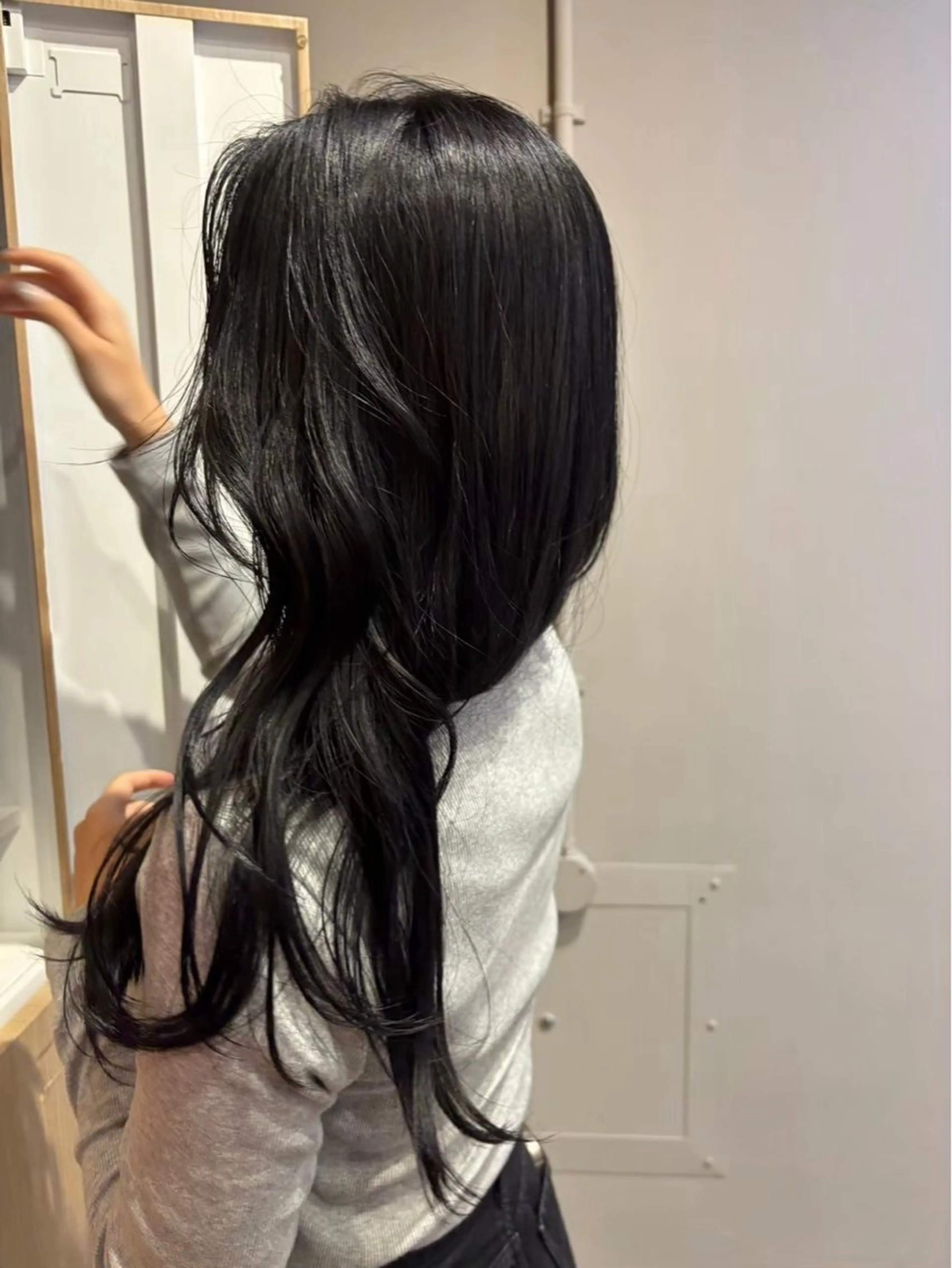 ロング LOREN＋透明感 オリーブhirokoのヘアスタイル