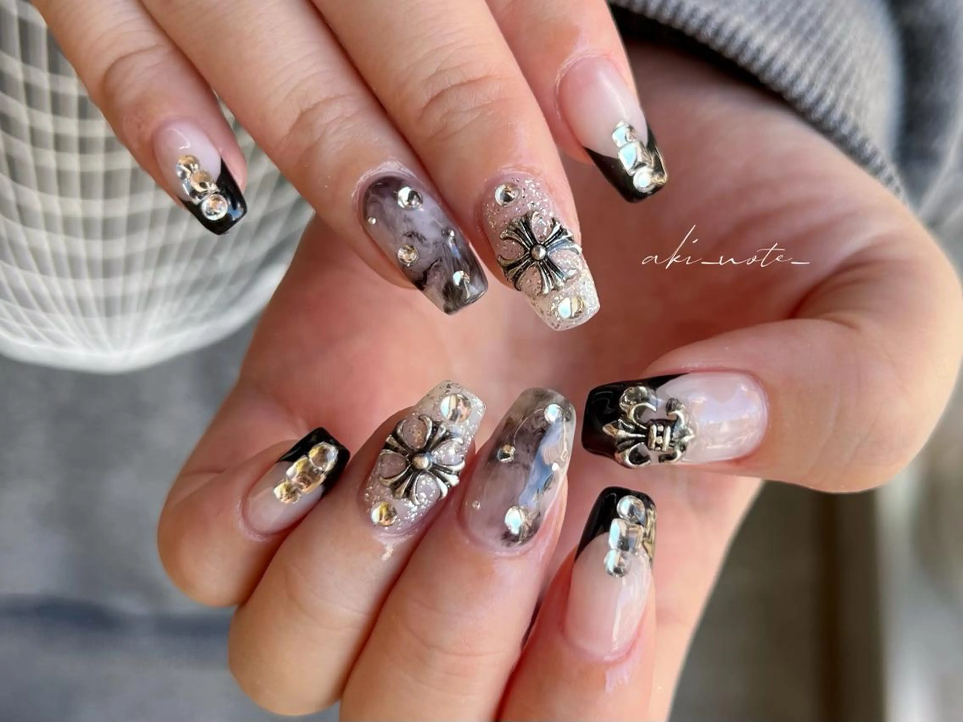 ネイル フレンチネイル ハンドネイル フットネイル GRANDE大須 栄/店長 aki🌙のネイルデザイン
