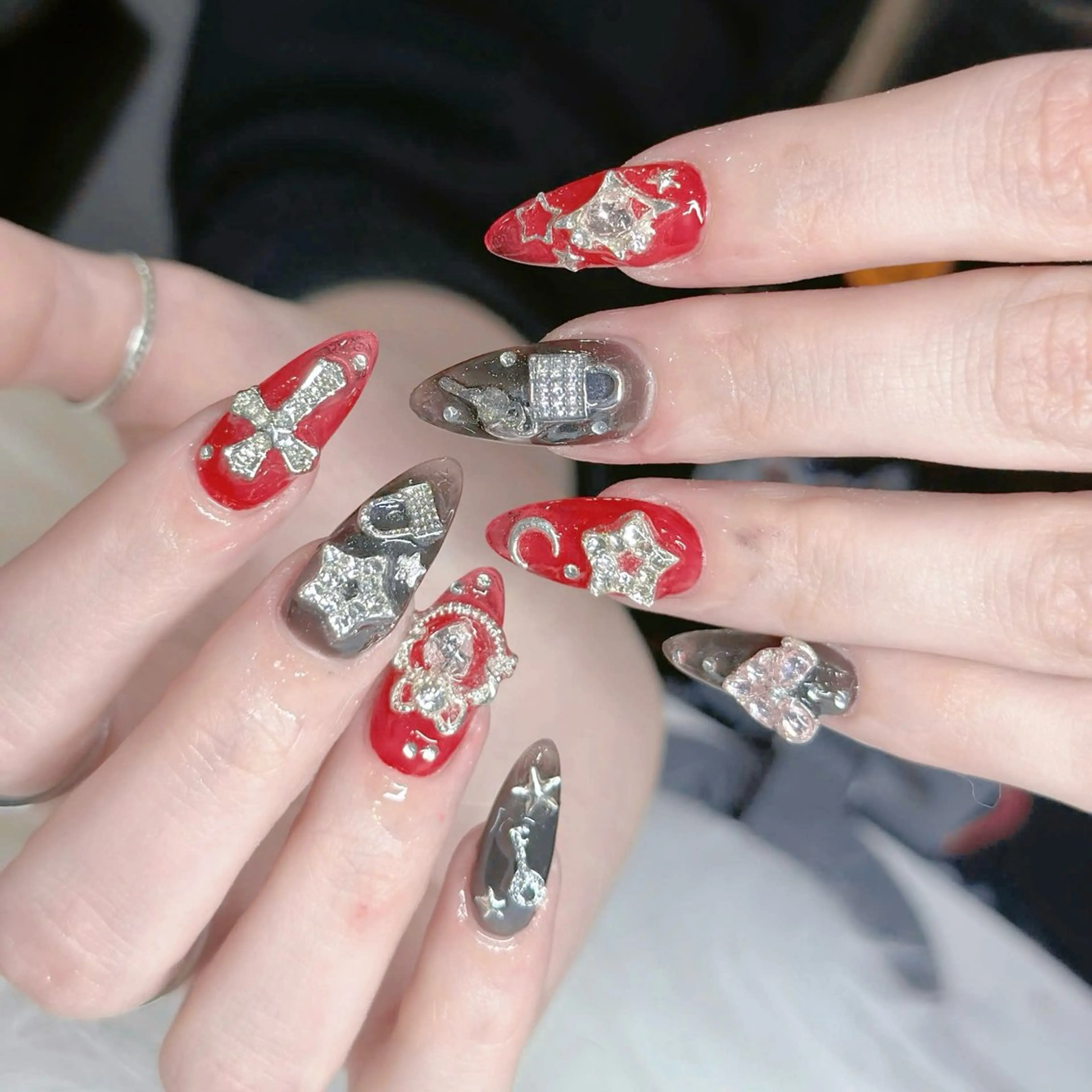 ネイル オーロラネイル グラデーション ハート ホログラムネイル キラキラネイル HA NIのネイルデザイン