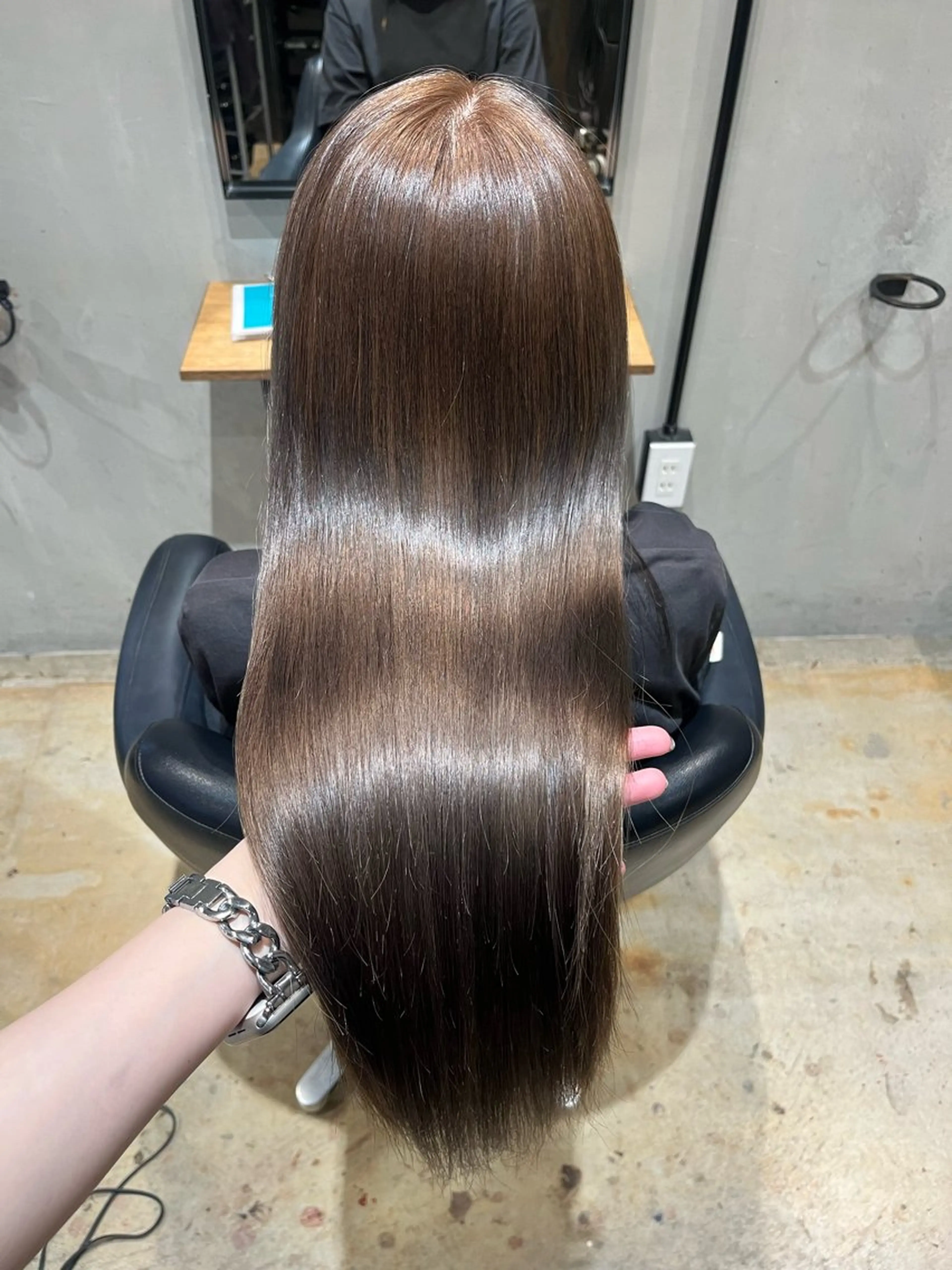 カット＋髪質改正カラー＋艶トリートメントの写真