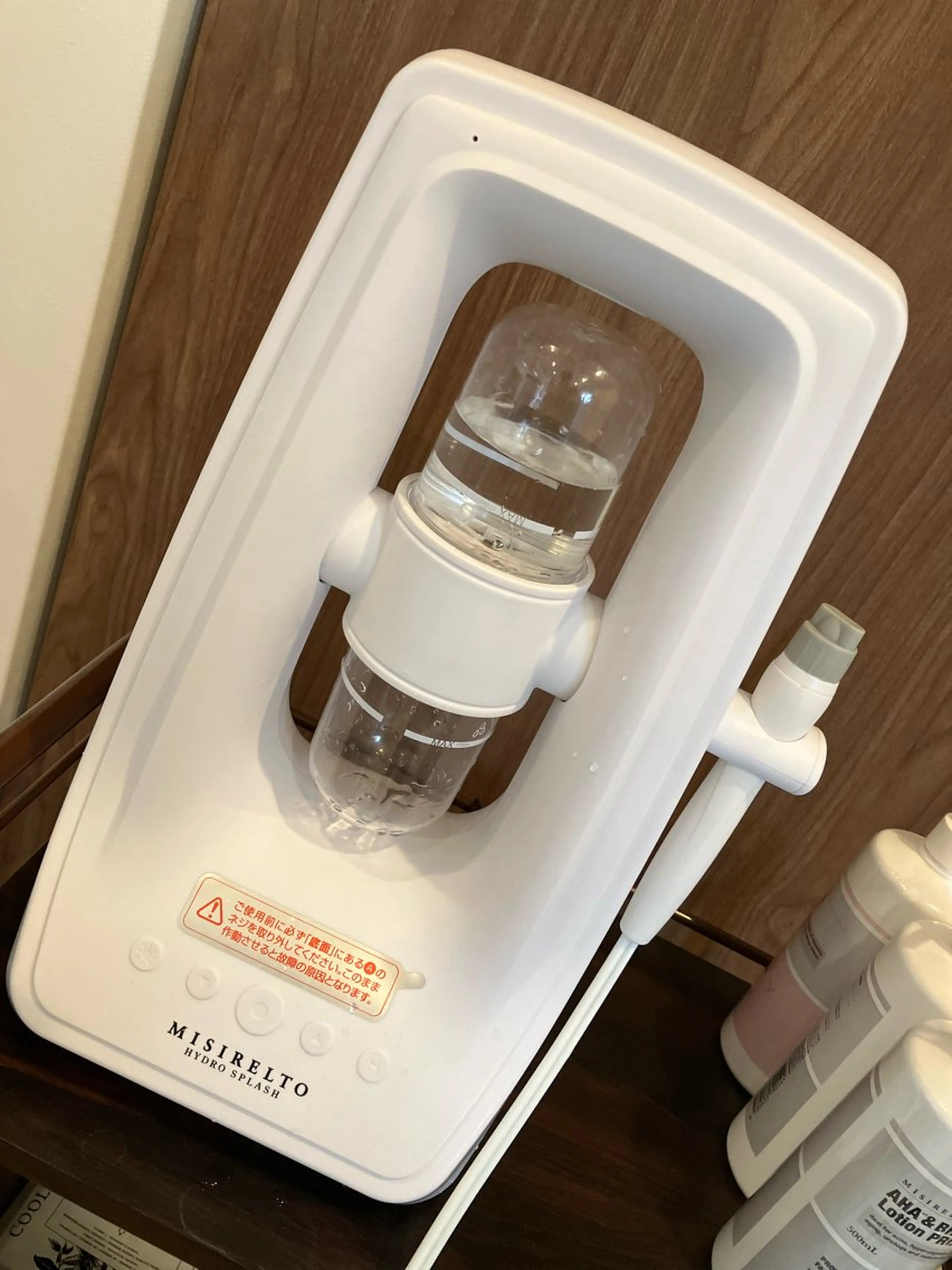 ハイドロスプラッシュ毛穴洗浄初回60分コラーゲン導入込みの写真