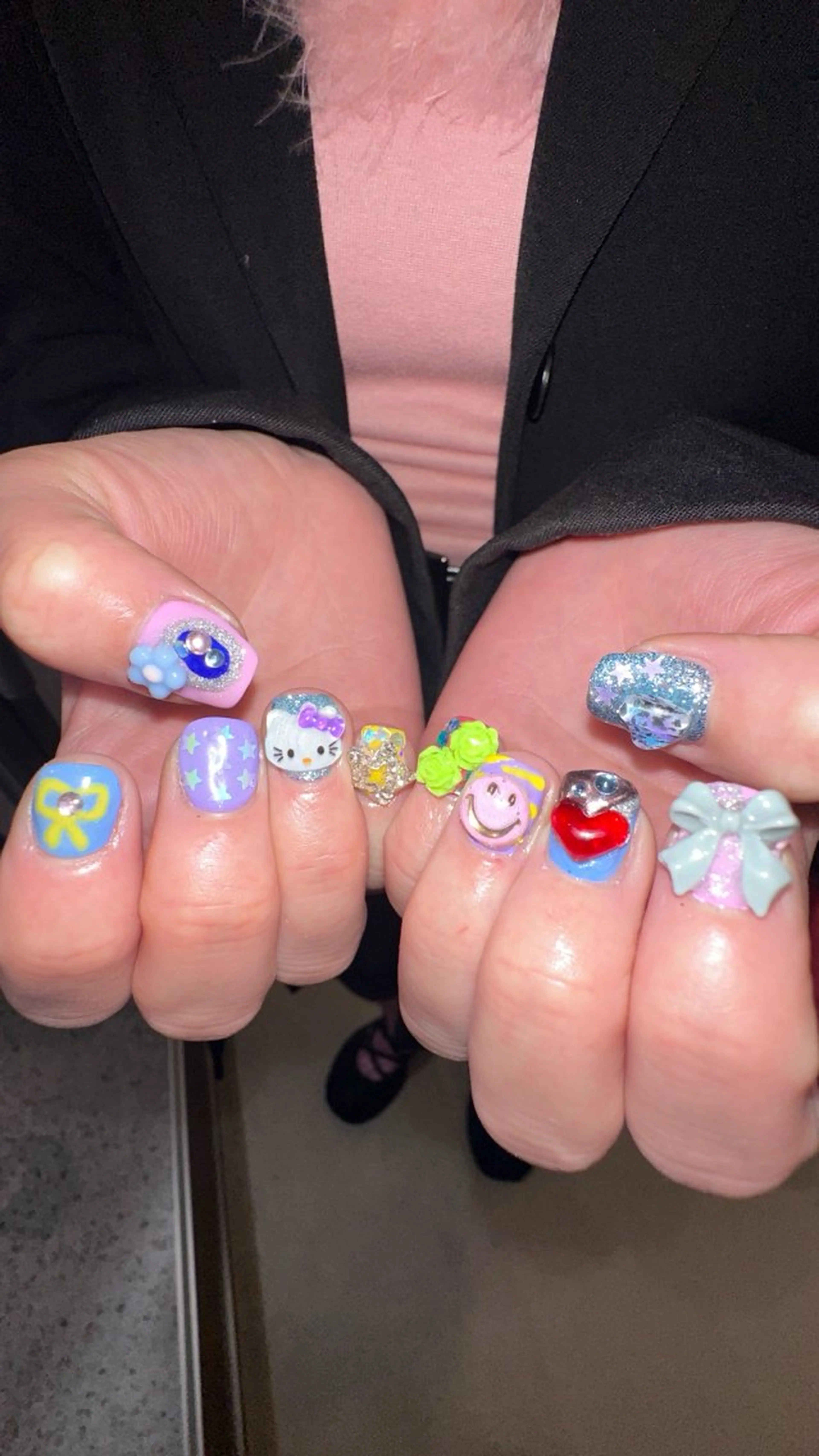 ネイル ハンドネイル 👽個性派ネイル🎀 komachiのヘアスタイル