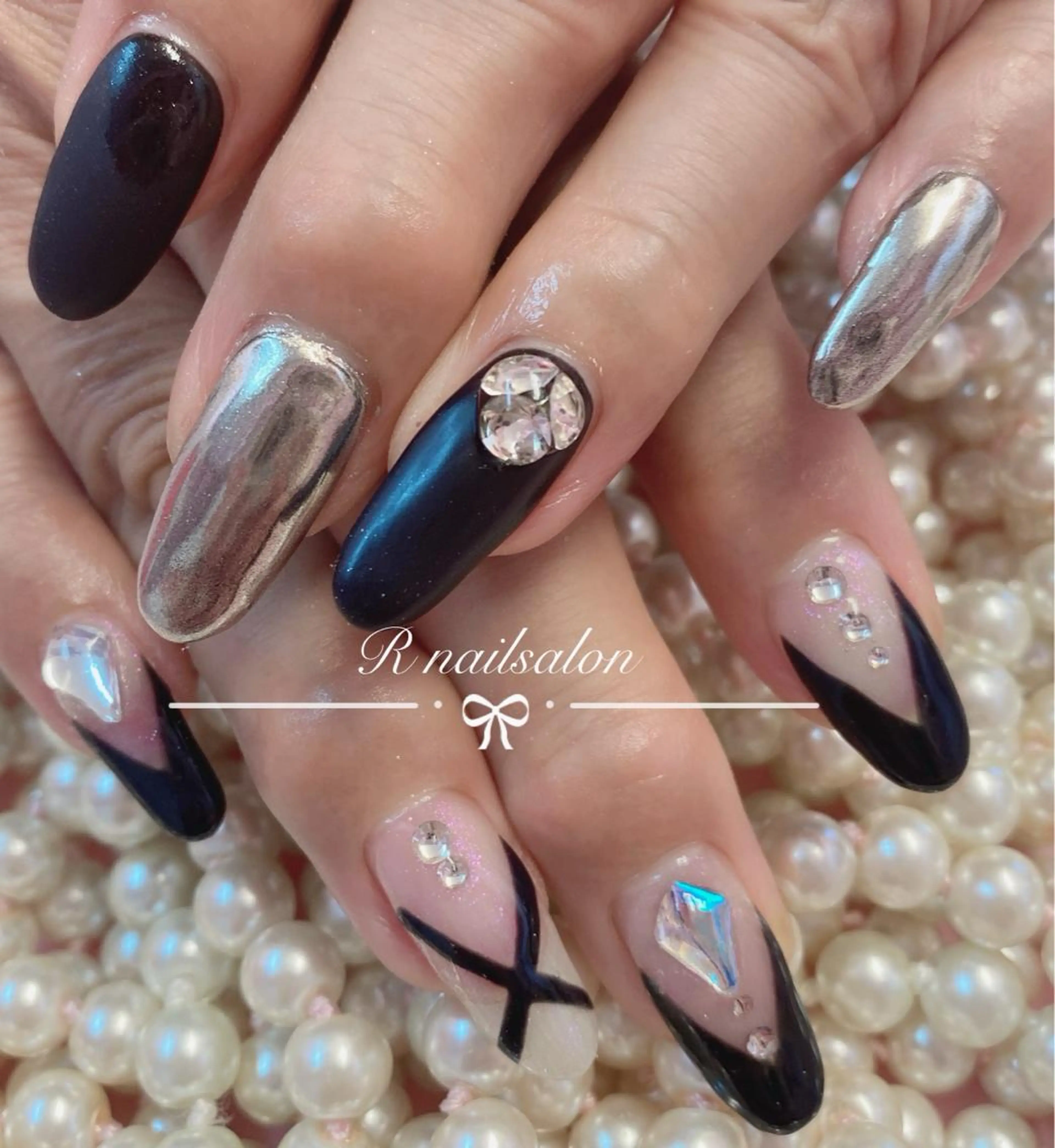 ロング R NAILSALONのネイルデザイン