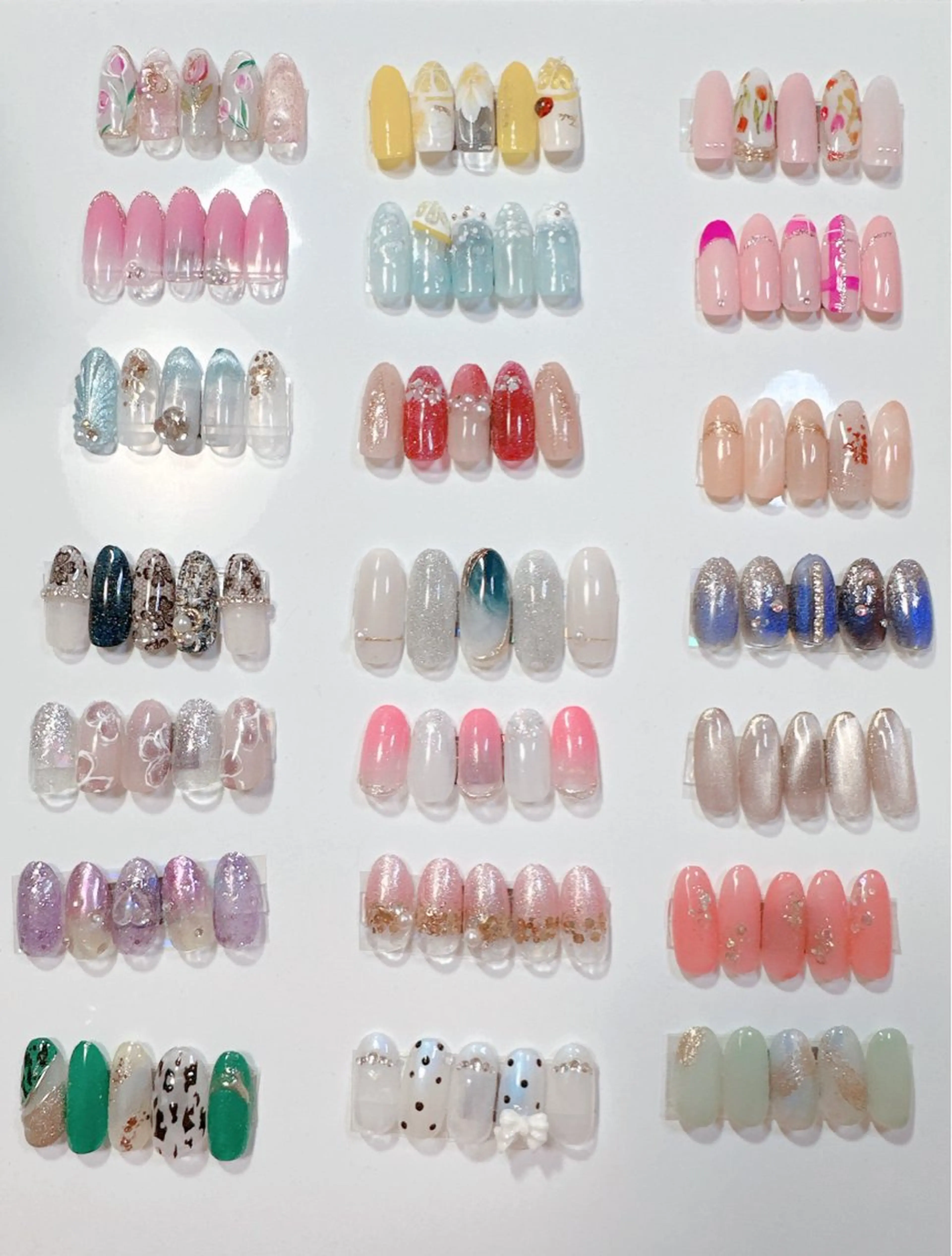 ネイル 高島 夏海のネイルデザイン