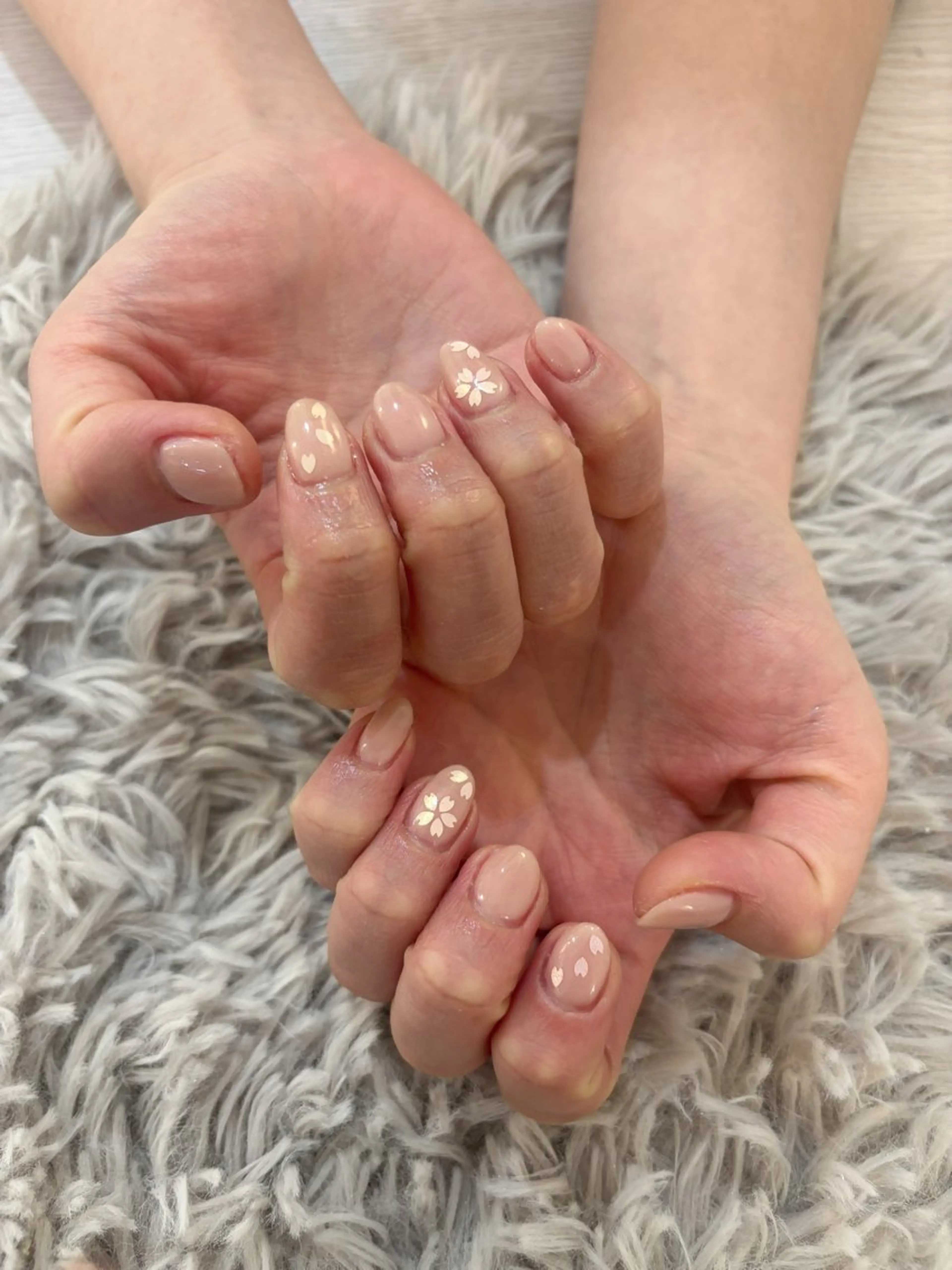 ネイル 伊藤 いちごのネイルデザイン