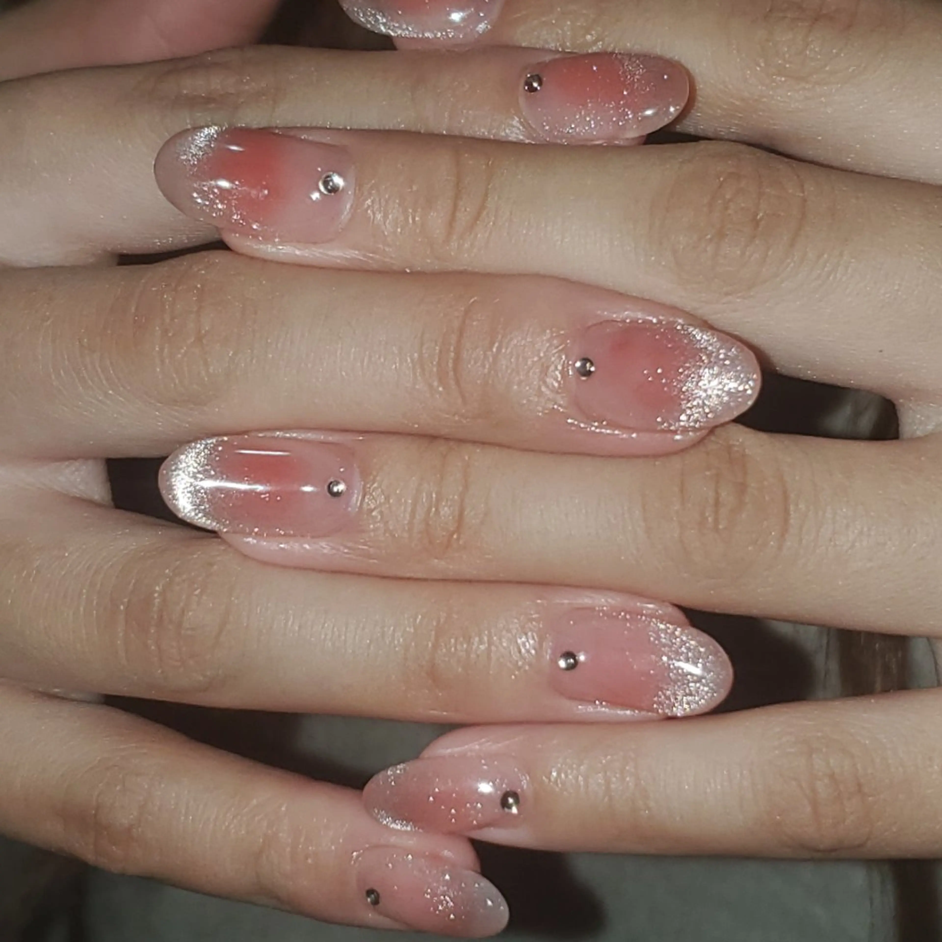 ネイル チークネイル マグネットネイル MOM  原宿店所属・MoM マムネイル原宿のネイルデザイン