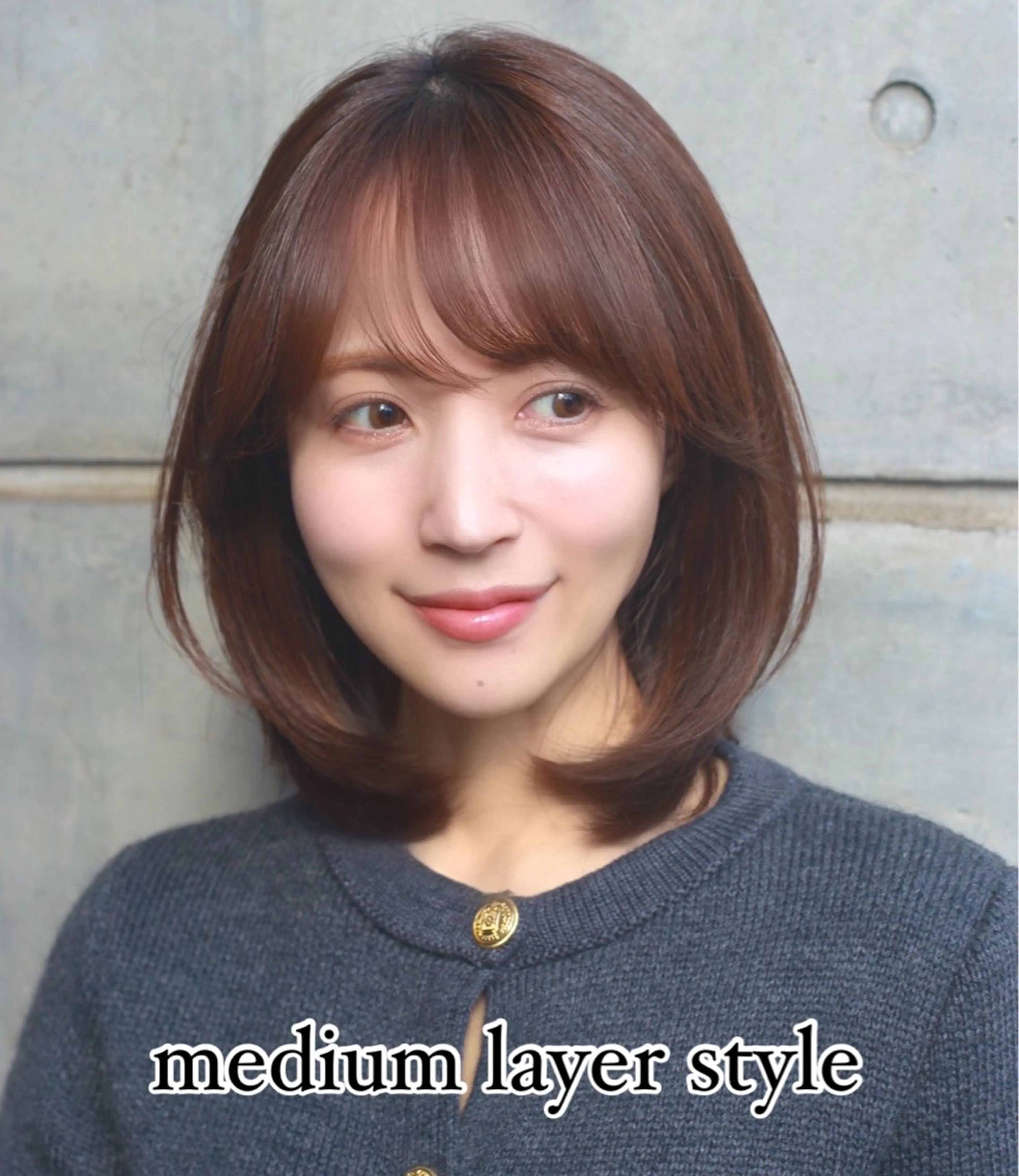 ミディアム emu 公式のヘアスタイル