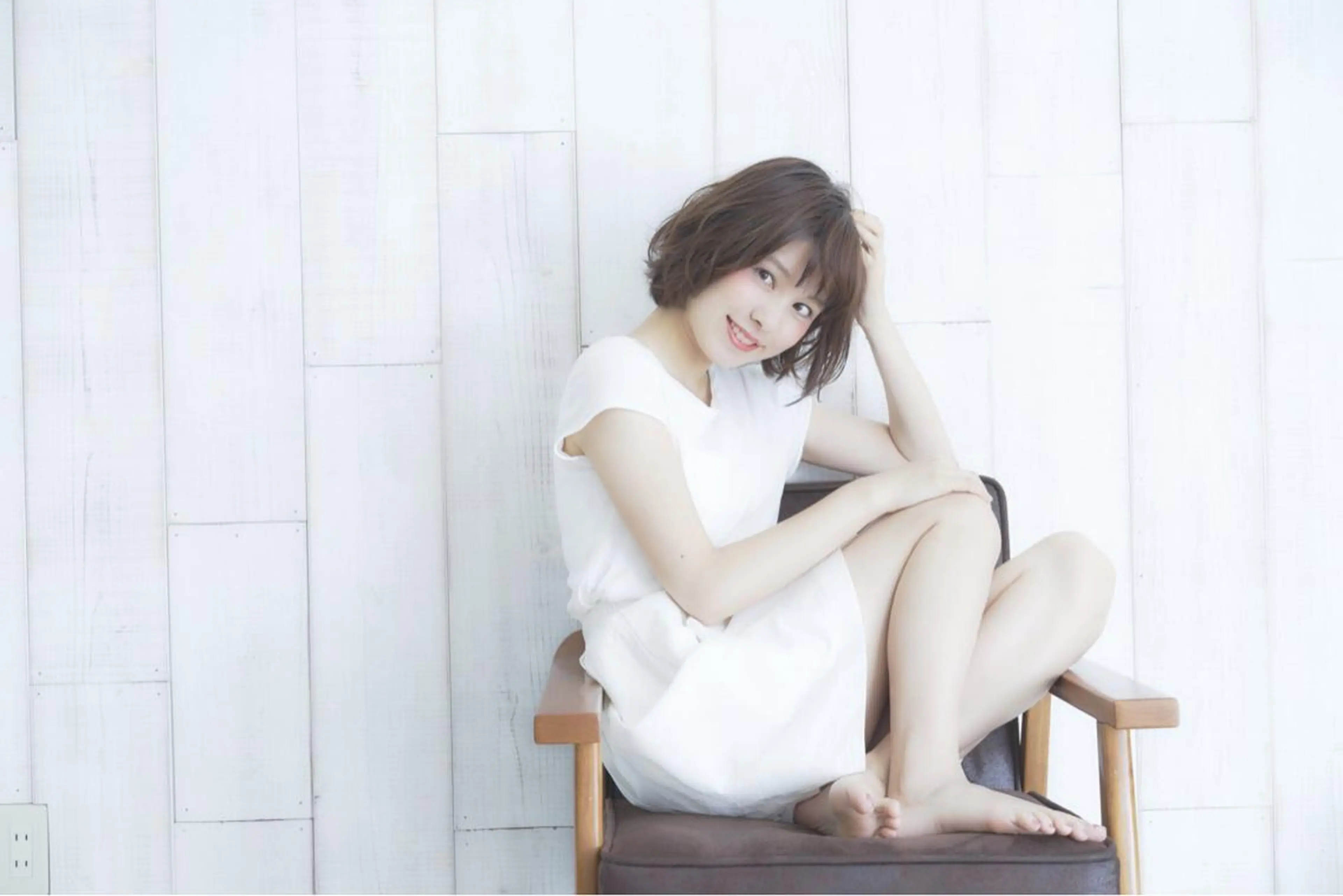 ミディアム THE DAY所属・AKI HASHIMOTOのヘアスタイル