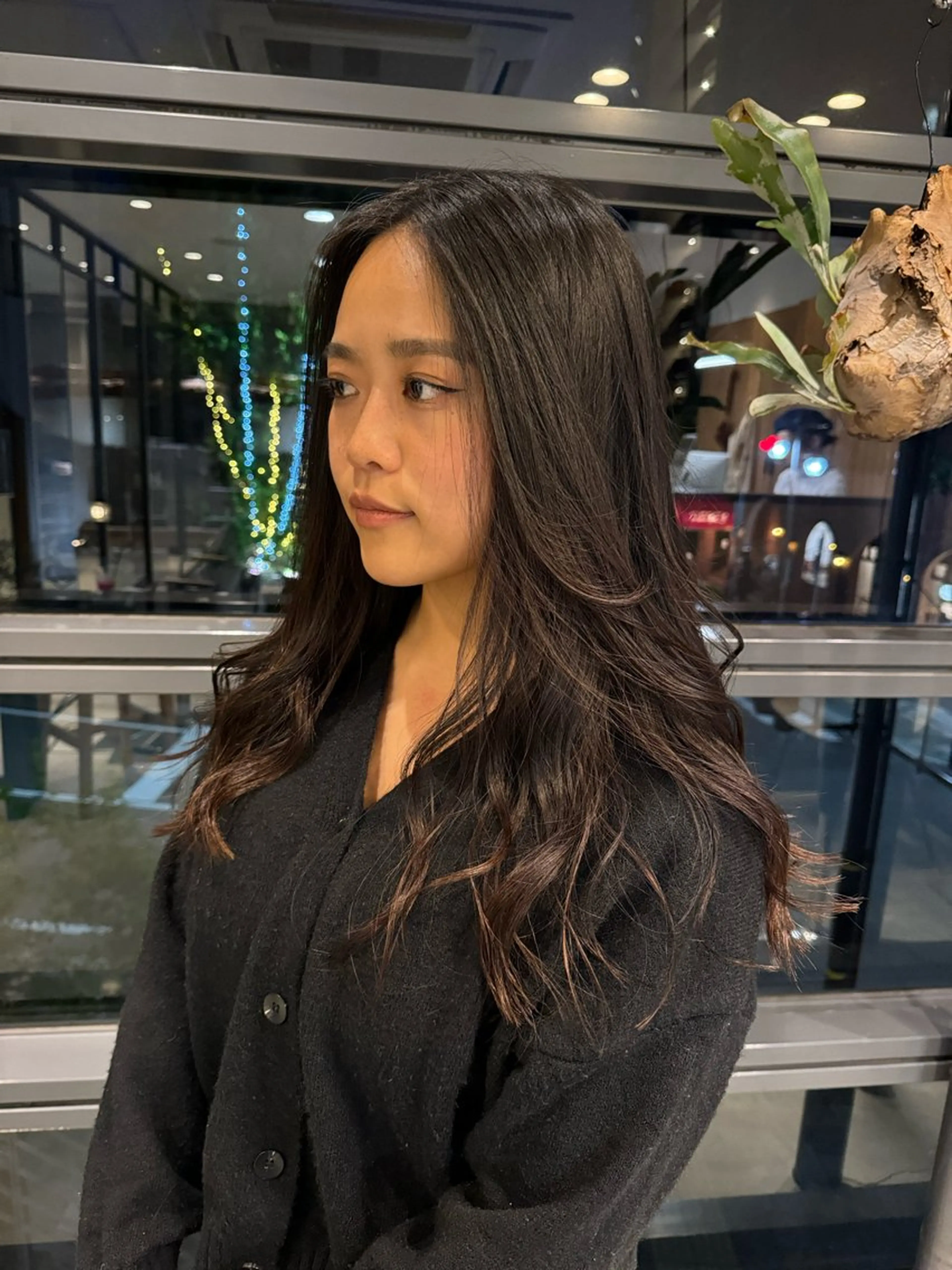 ロング 柳川 ことねのヘアスタイル