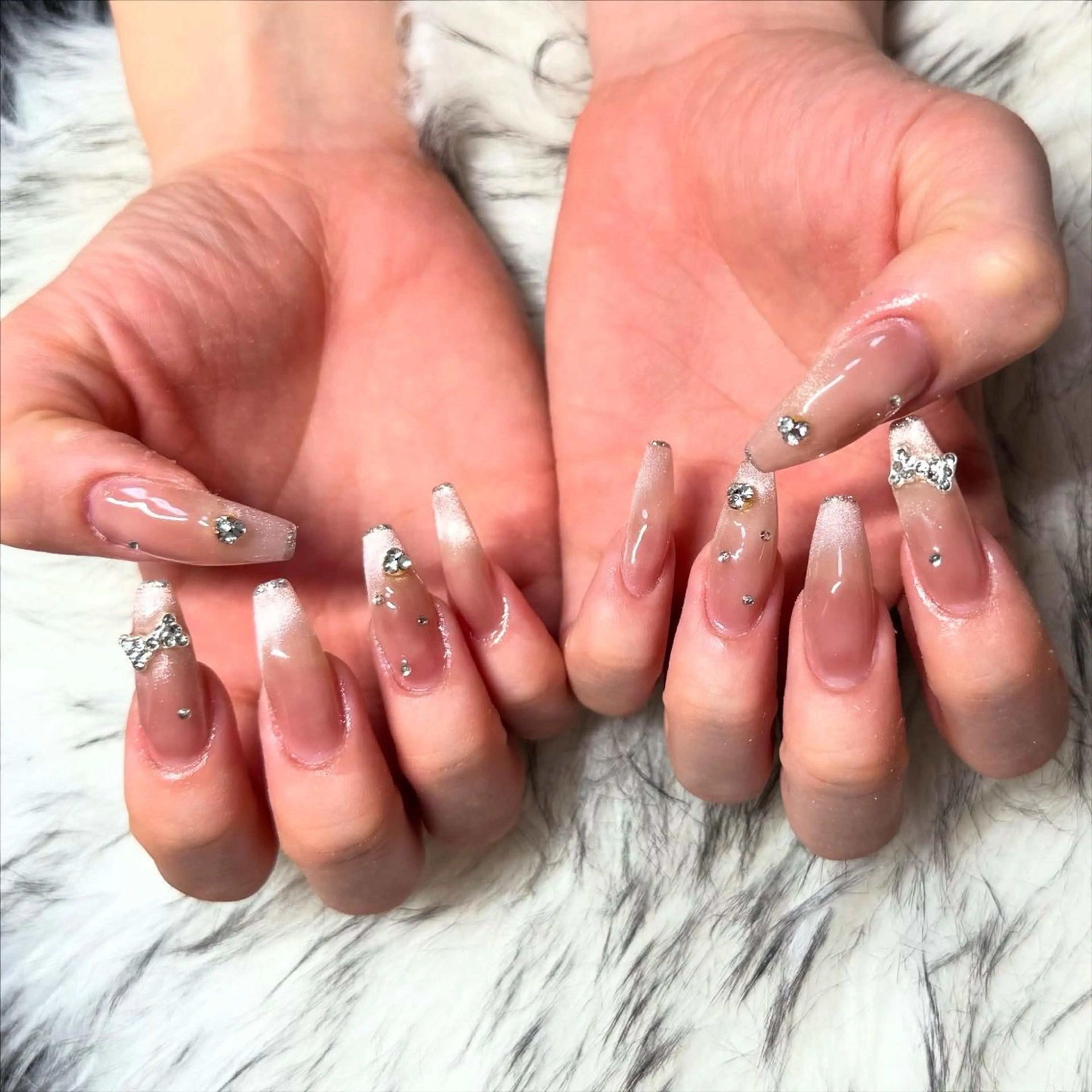 ロング ハンドネイル mao .のネイルデザイン