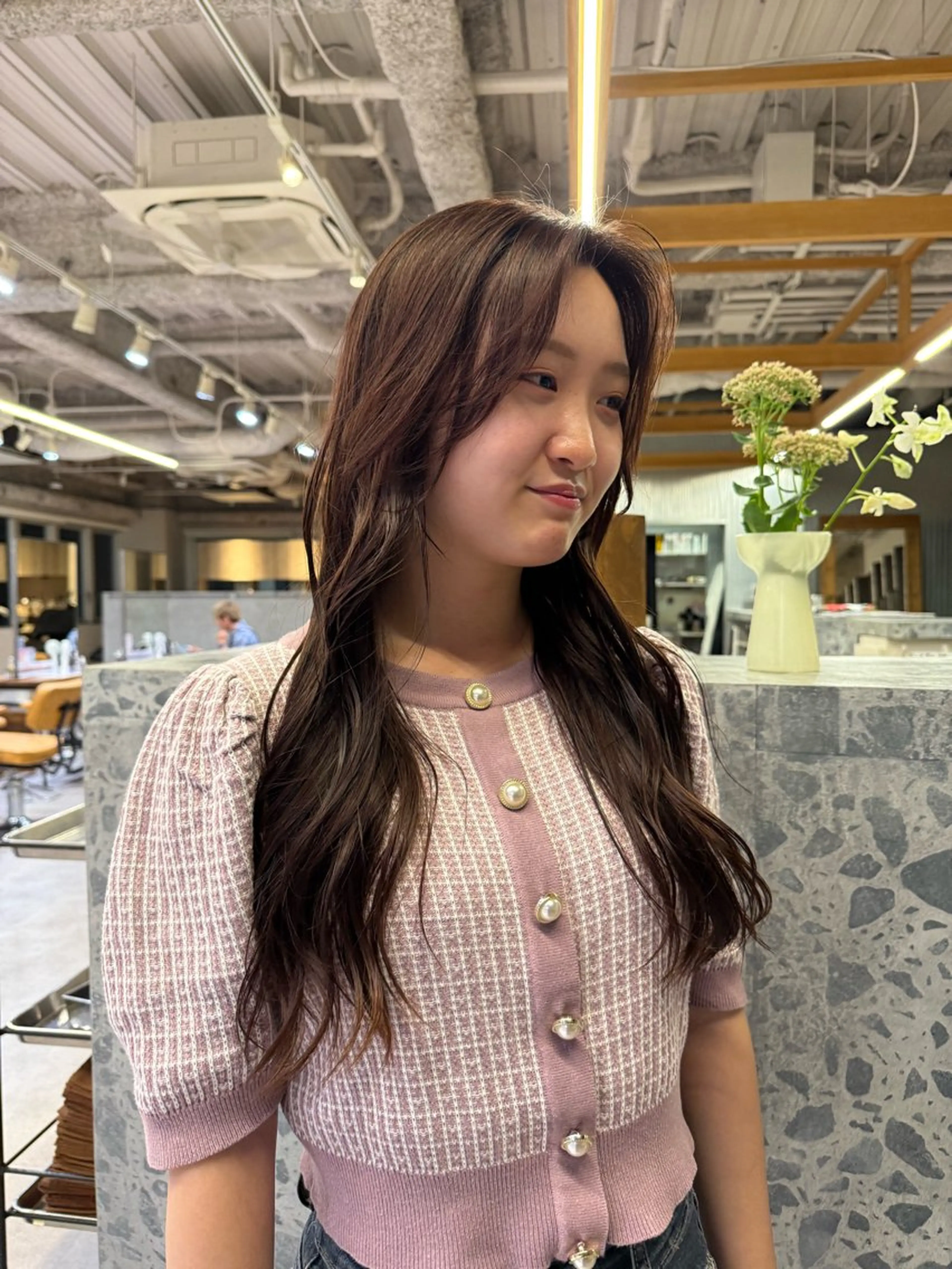 ロング やはらりの/ 透明感カラー‎のヘアスタイル