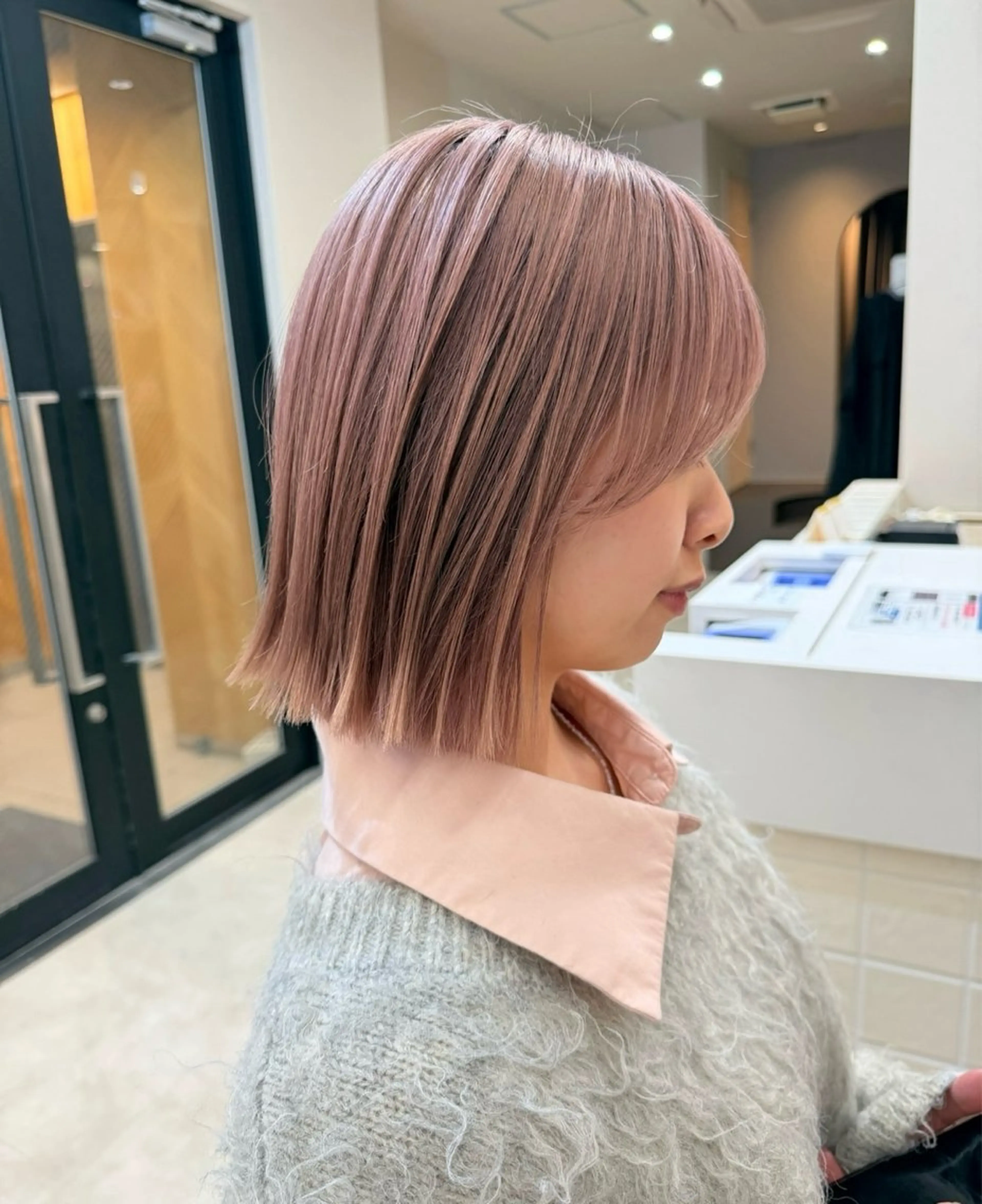 ミディアム カラー ピンクカラー ボブ ハイトーン／暖色 👩🏼HONOKAのヘアスタイル