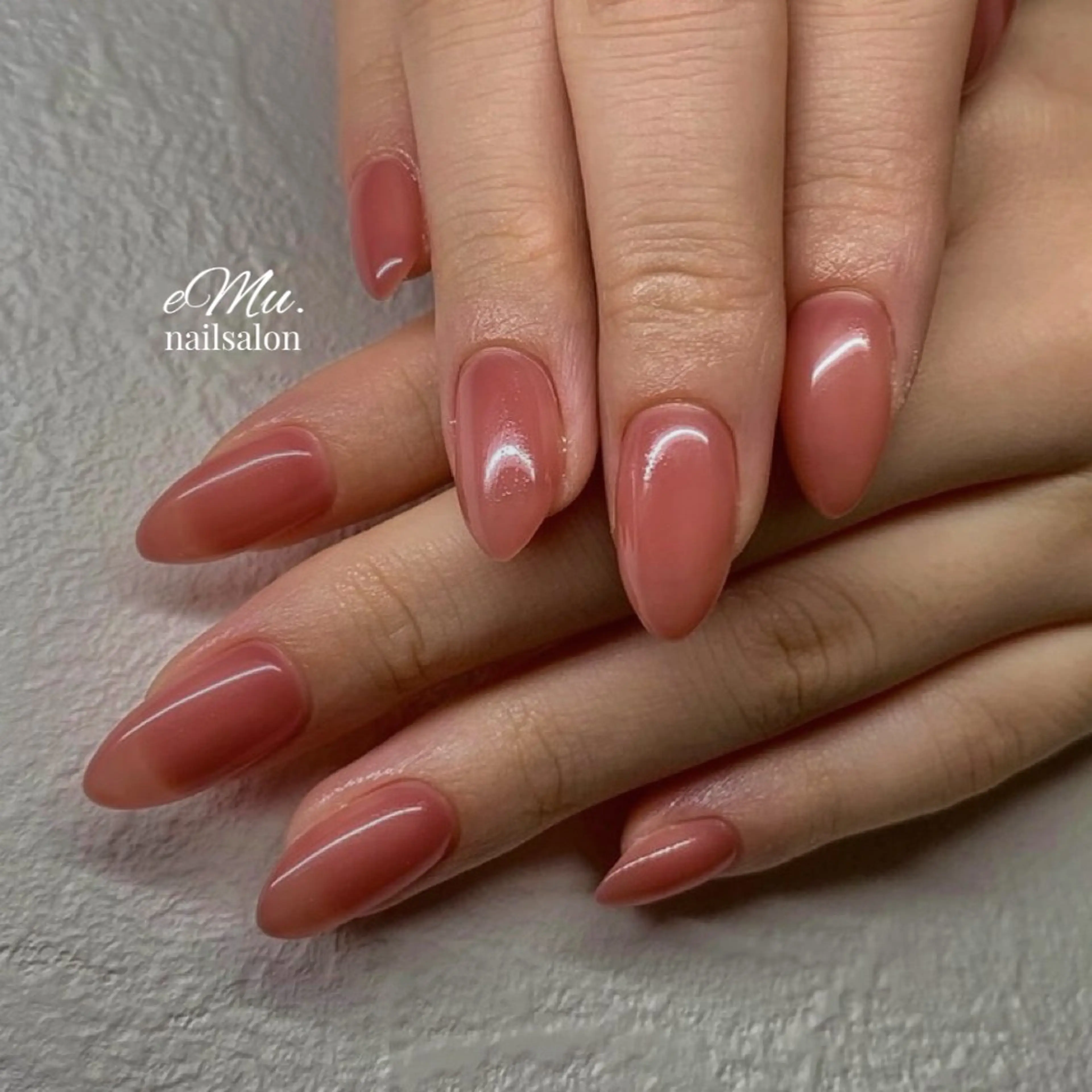 【初回付替オフ無料】ワンカラーorラメグラデーションの写真