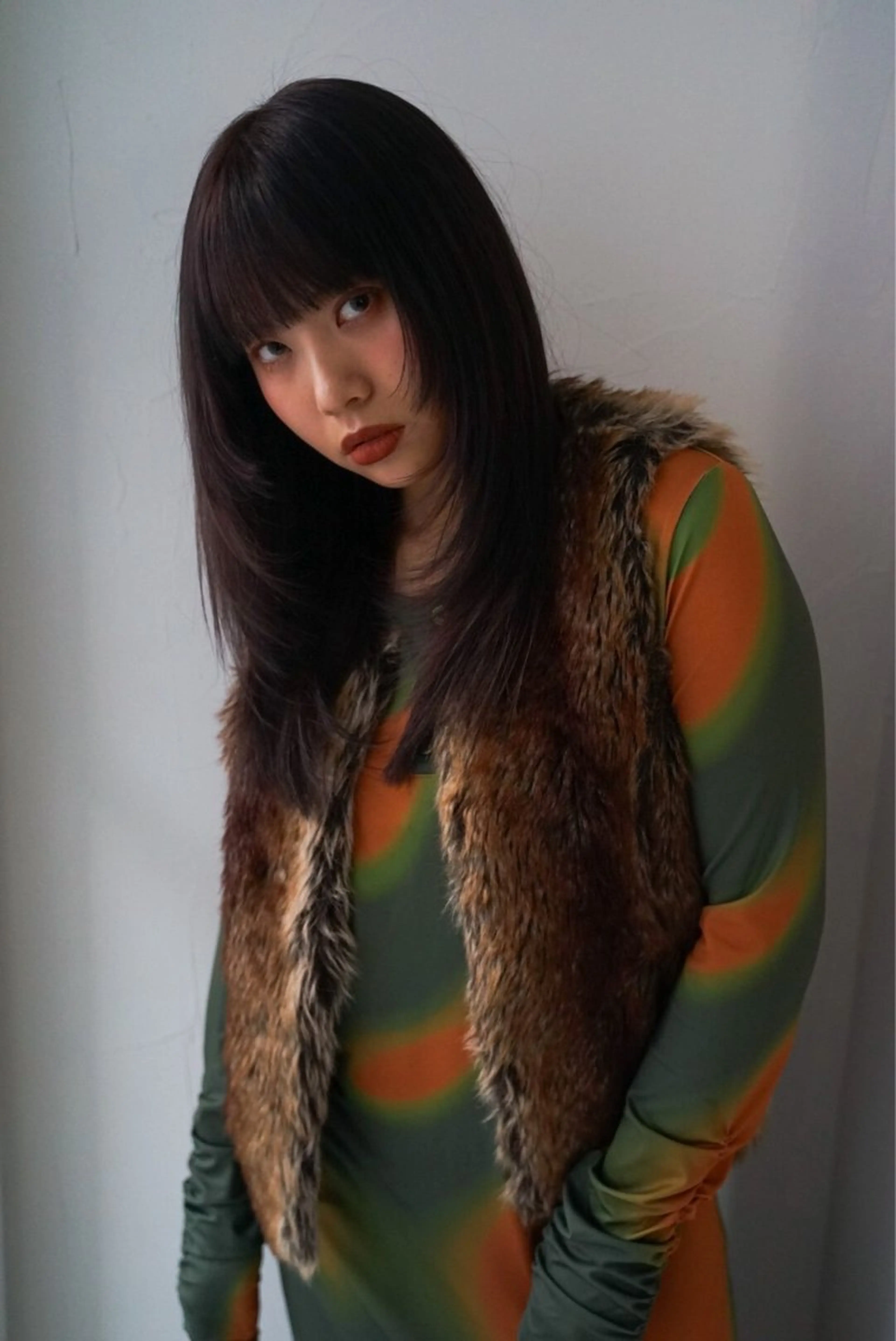 ロング カット ヘアカラー ミルクティーベージュ outaのヘアスタイル