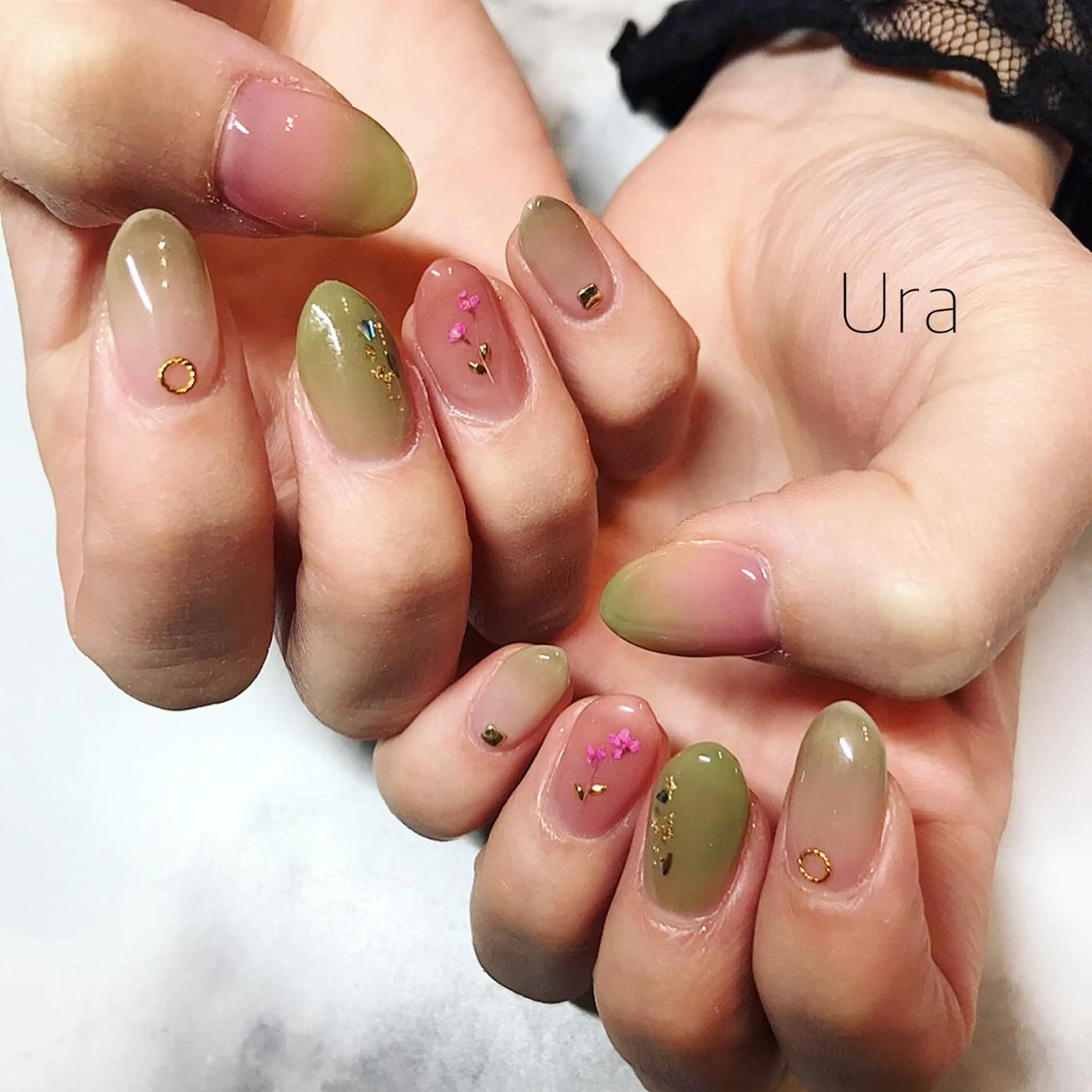 ネイル UrakoNail 《nail》のネイルデザイン