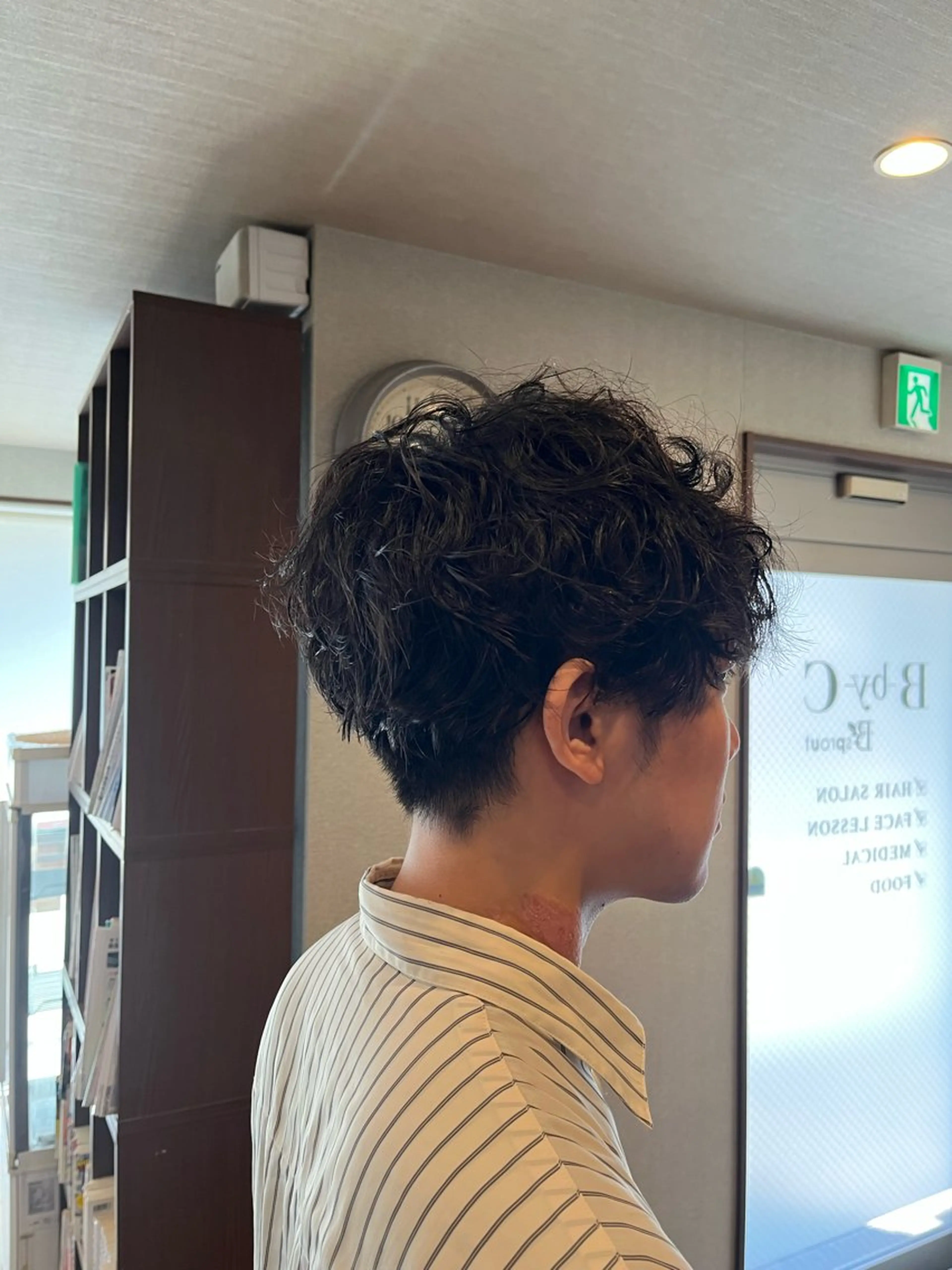 ショート カラー Lamie所属・大人女子&髪改善専門 Nobuフリーランスのヘアスタイル