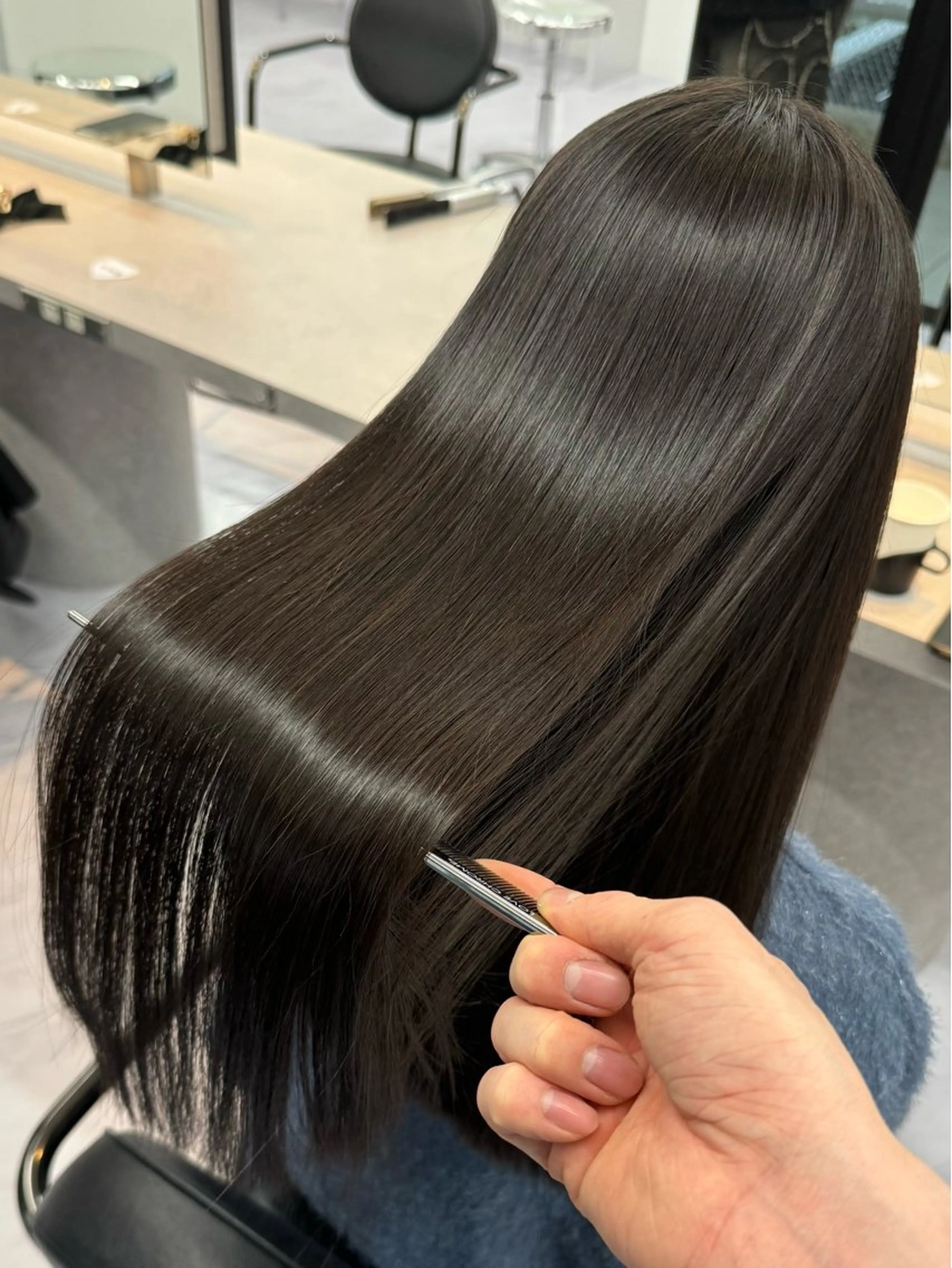 🌈✨【極上の艶】✨🩵平日限定🩵似合わせカット✂️➕最高峰オイルカラー➕oggiottoトリートメント💕🌈の写真