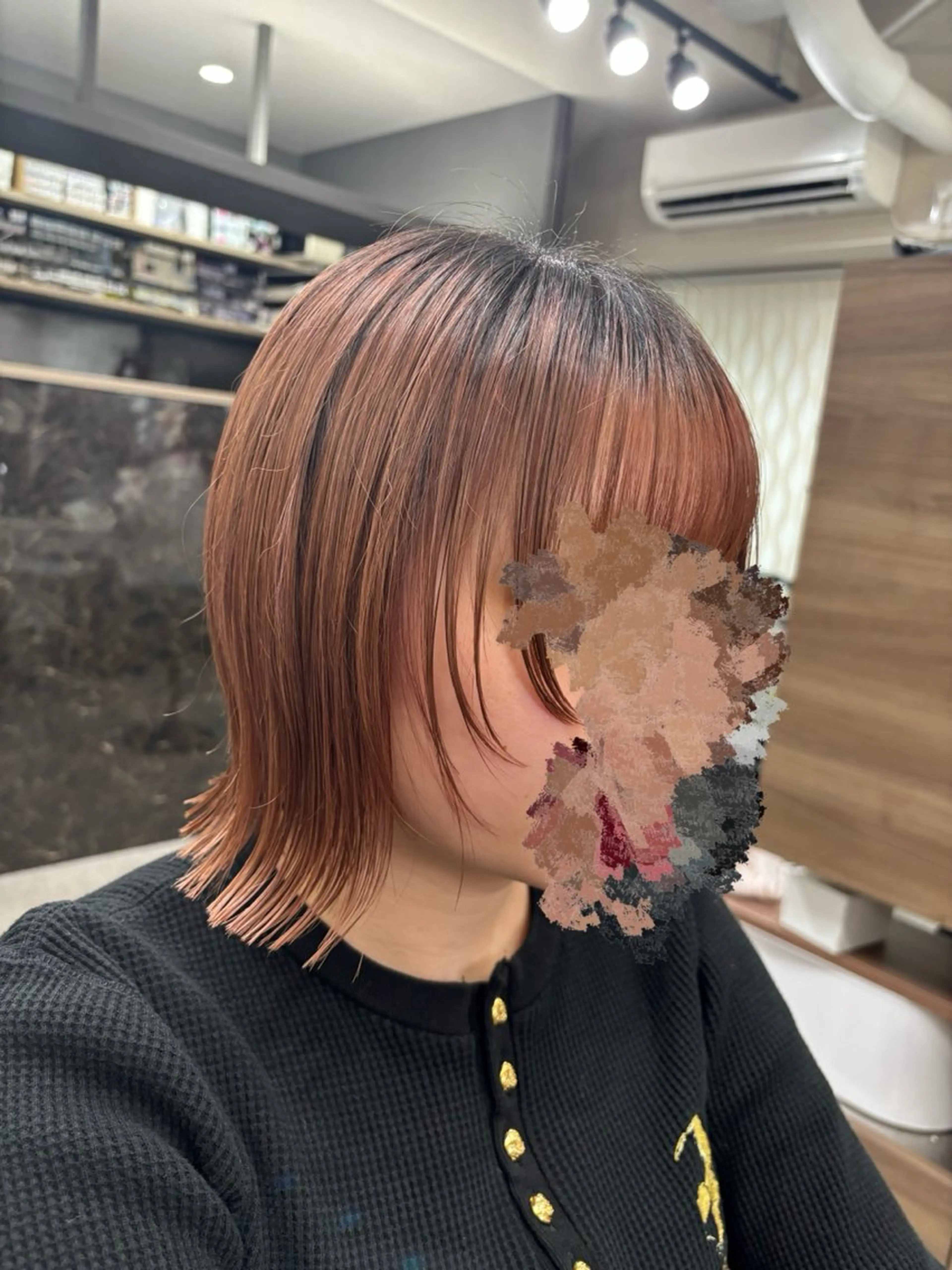 ミディアム カット 艶カラー🫧 推しカラー🧸楽歌のヘアスタイル