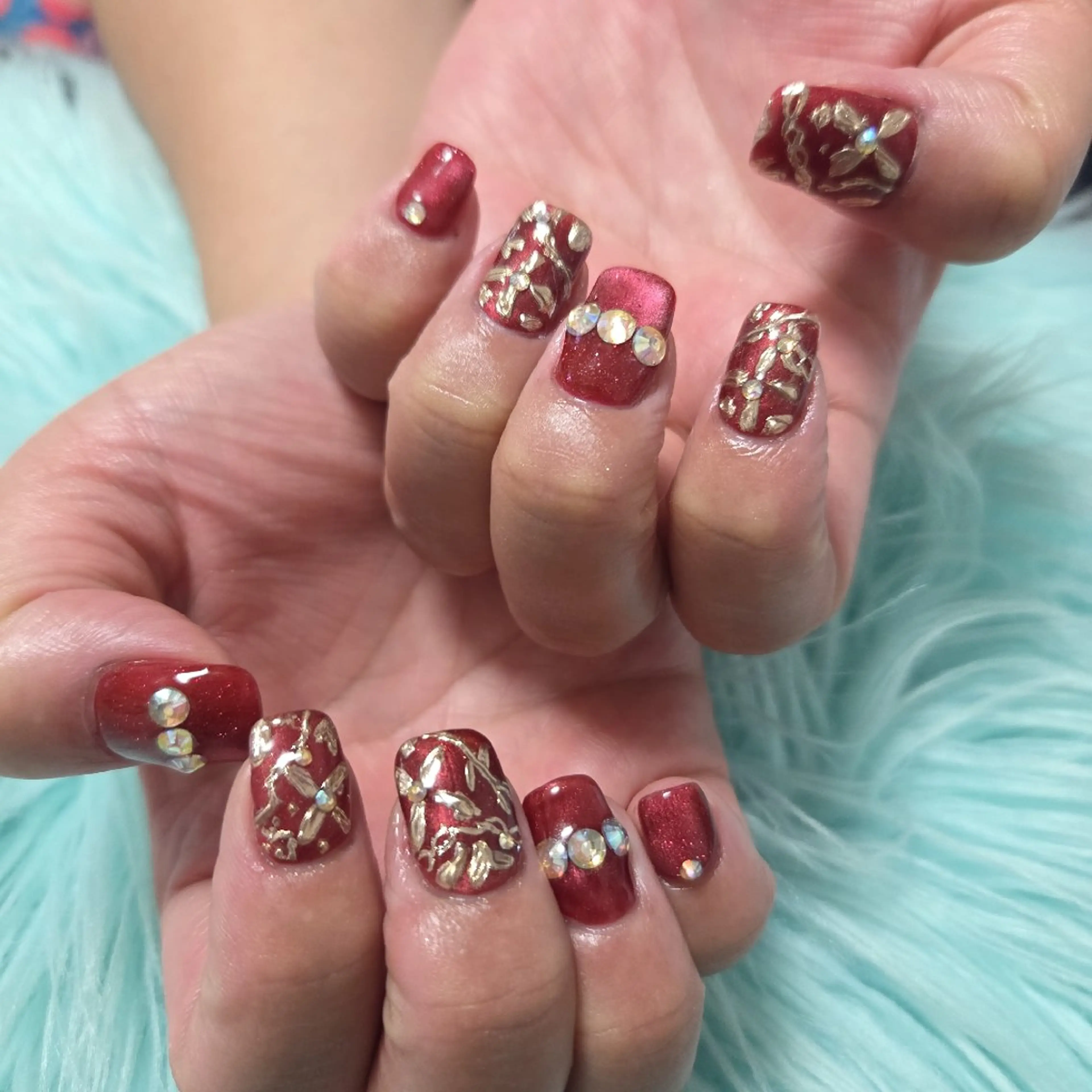 ネイル アートネイル 赤色 ハンドネイル Thetis nailsのネイルデザイン