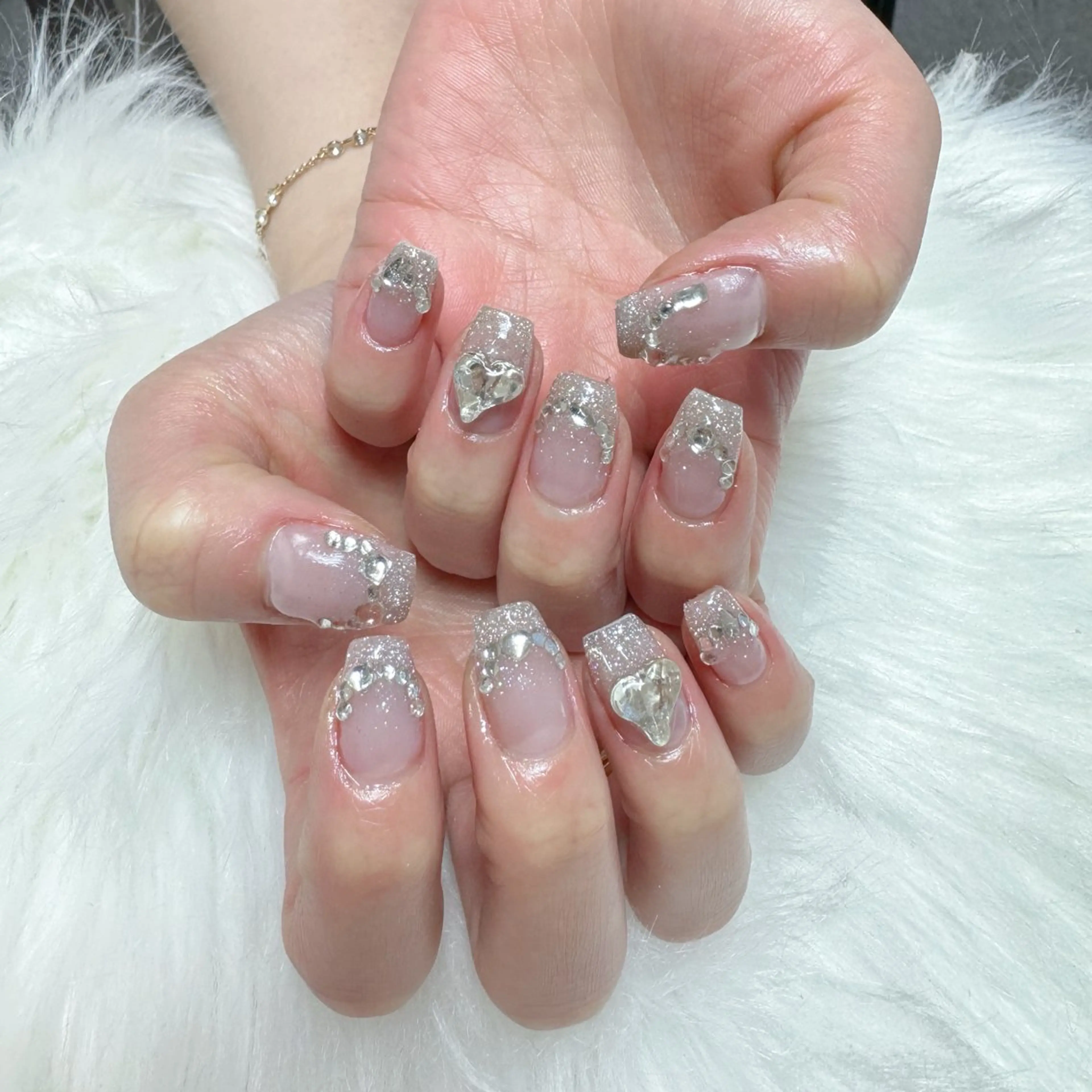 ネイル ハンドネイル 🎀nana🫧 ワンホンネイル🎀のネイルデザイン