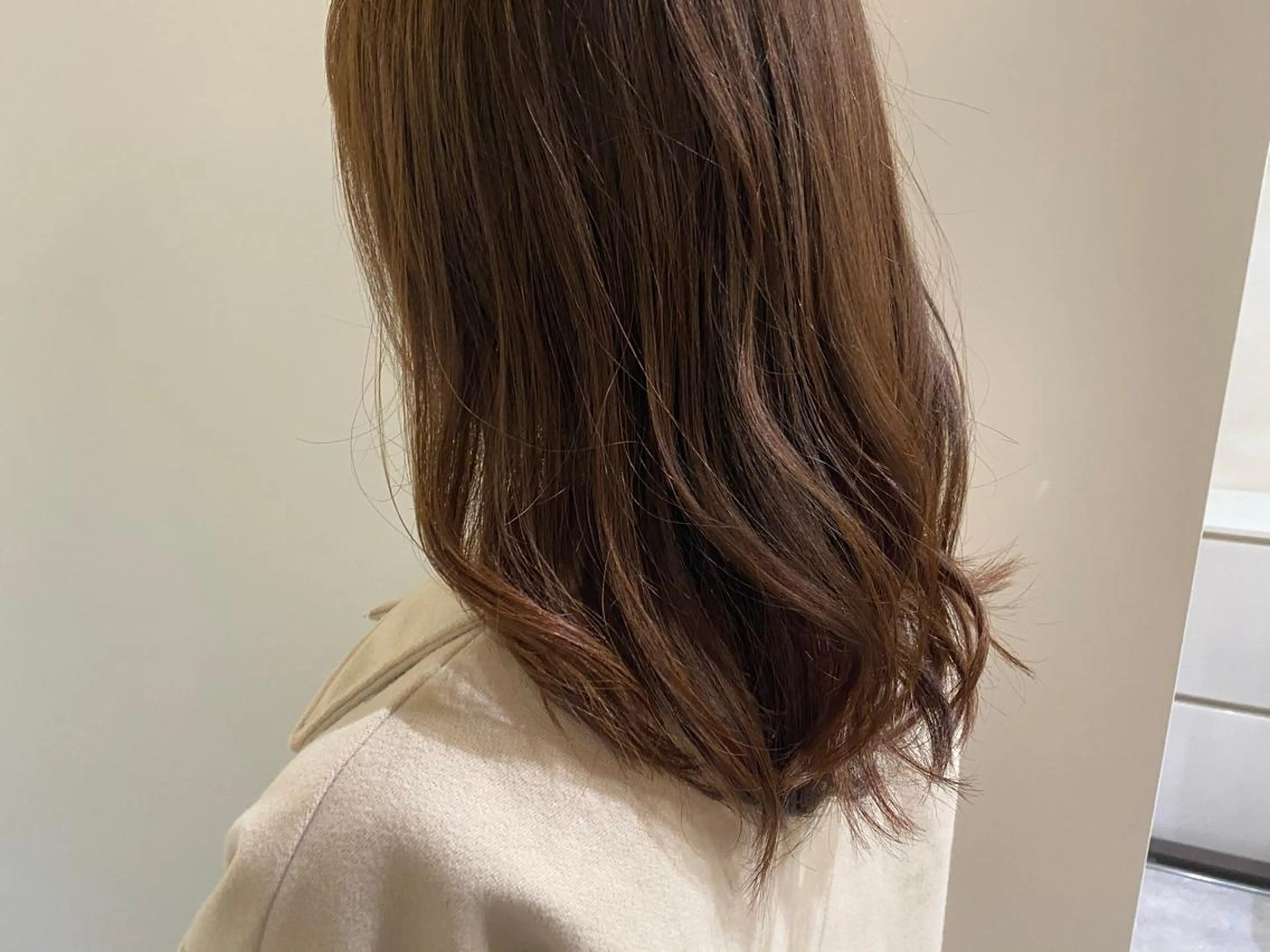 ロング カラー ベージュカラー オリーブベージュ オリーブカラー カット ヘアカラー トリートメント CARICIA🌱 masaeのヘアスタイル