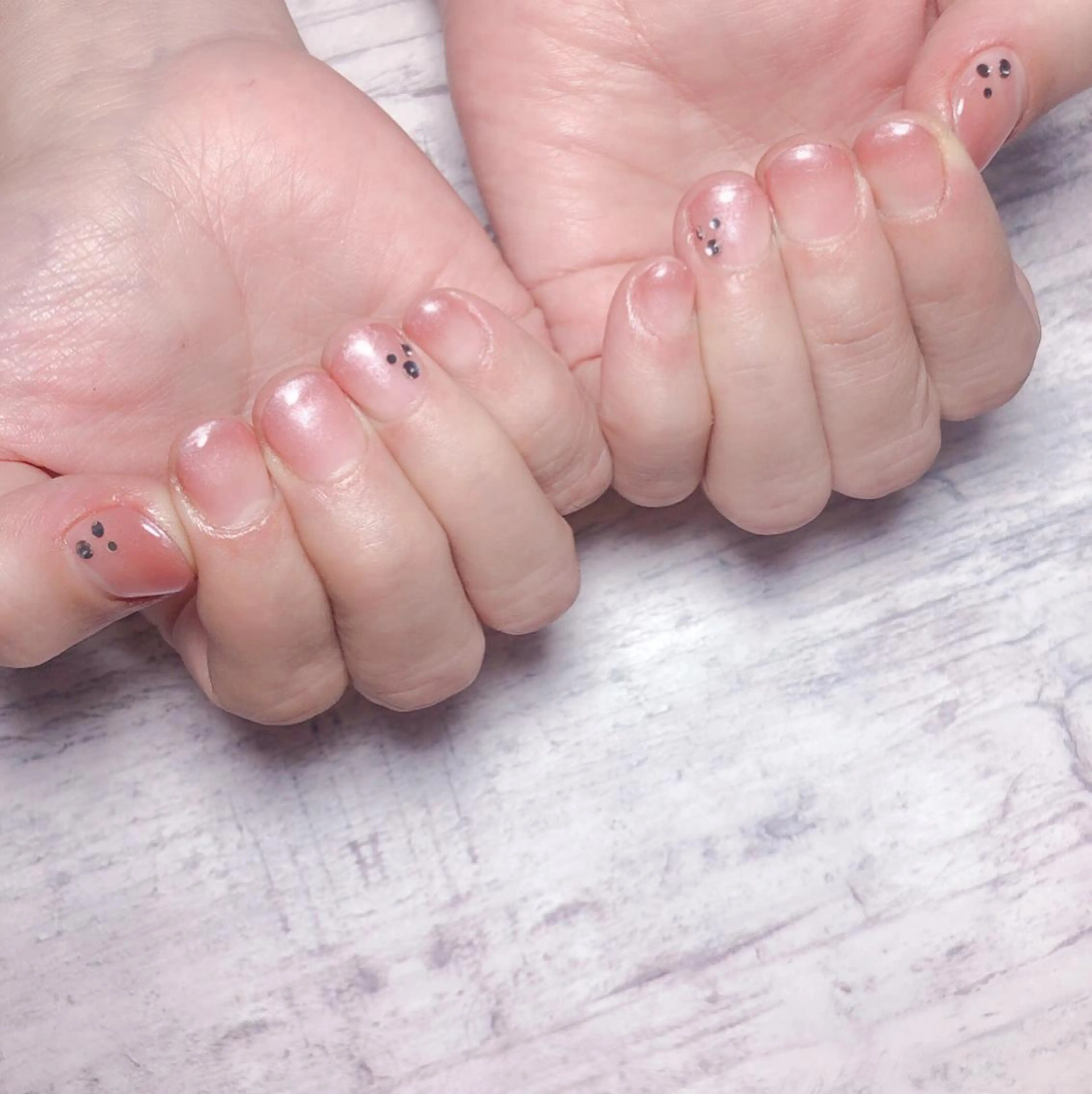 ネイル ストーンネイル 個室ネイルサロンDolly  Girl〜ドーリーガール〜所属・DollyGirl KYOKOのネイルデザイン