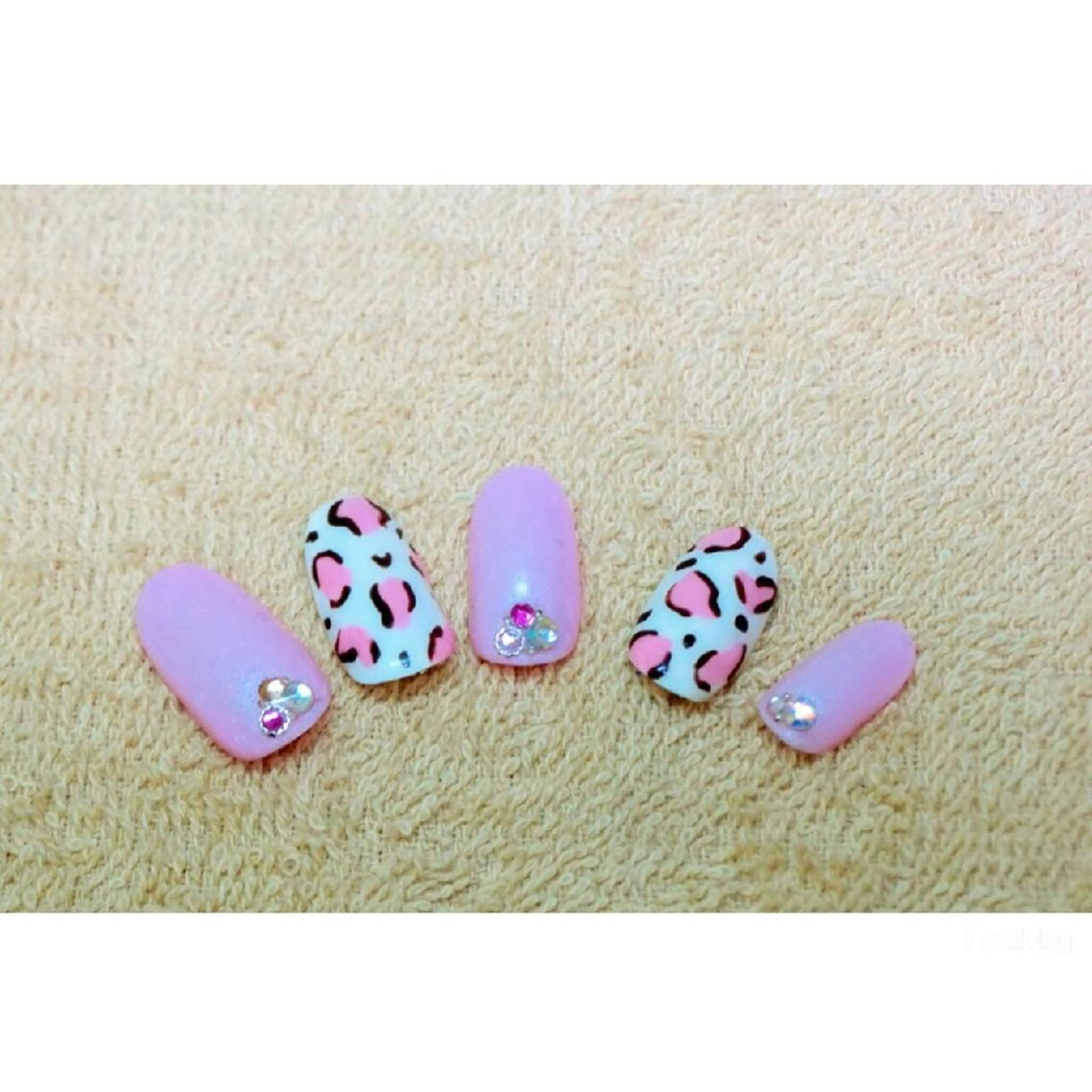 ネイル 痛ネイル/ワンホン/ フィルイン/長さだしのネイルデザイン