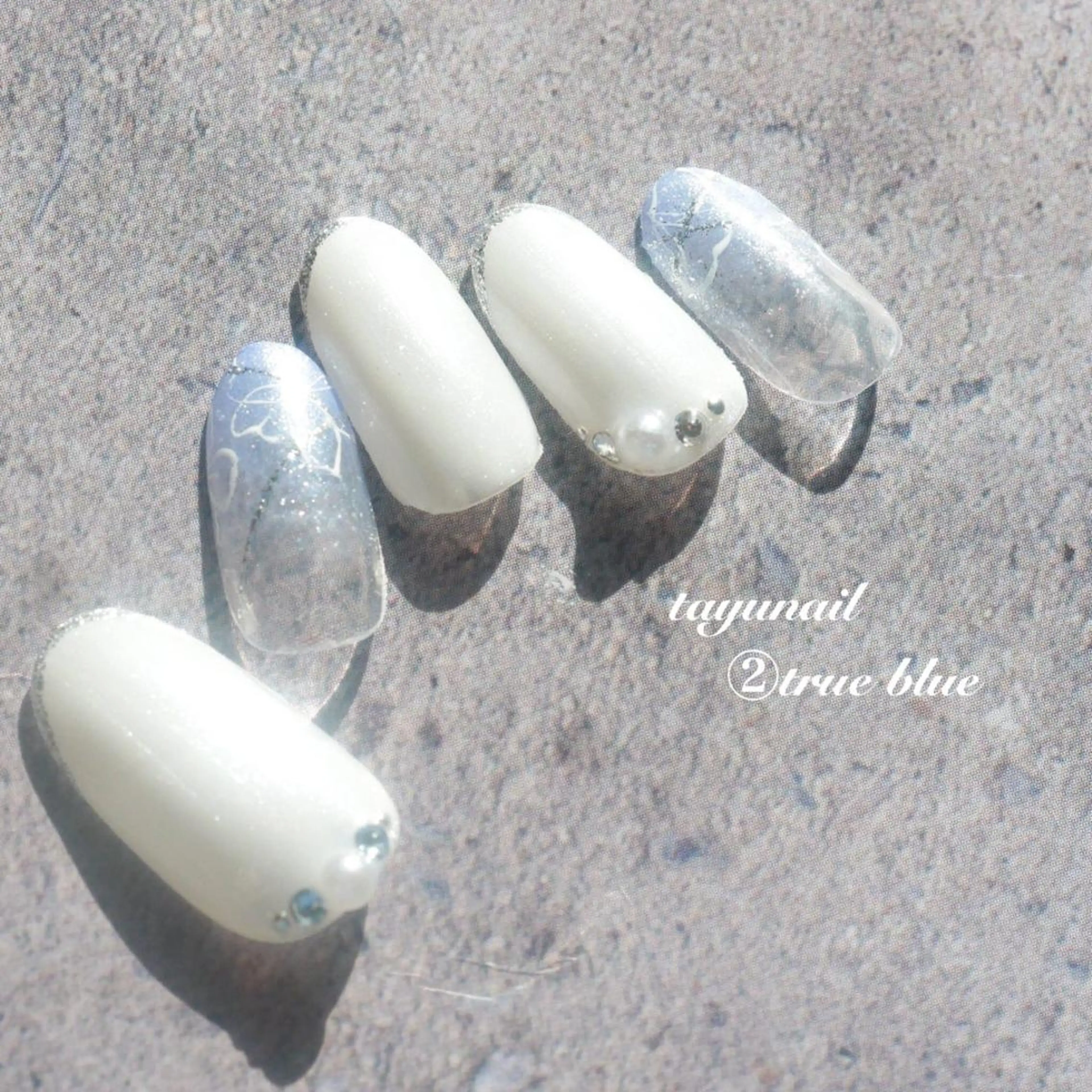 ネイル アートネイル ブルー フラワーネイル ジェルネイル グラデーション ネイルサロン・ネイルスクール　たゆnail所属・ネイルサロン 【たゆnail】のネイルデザイン