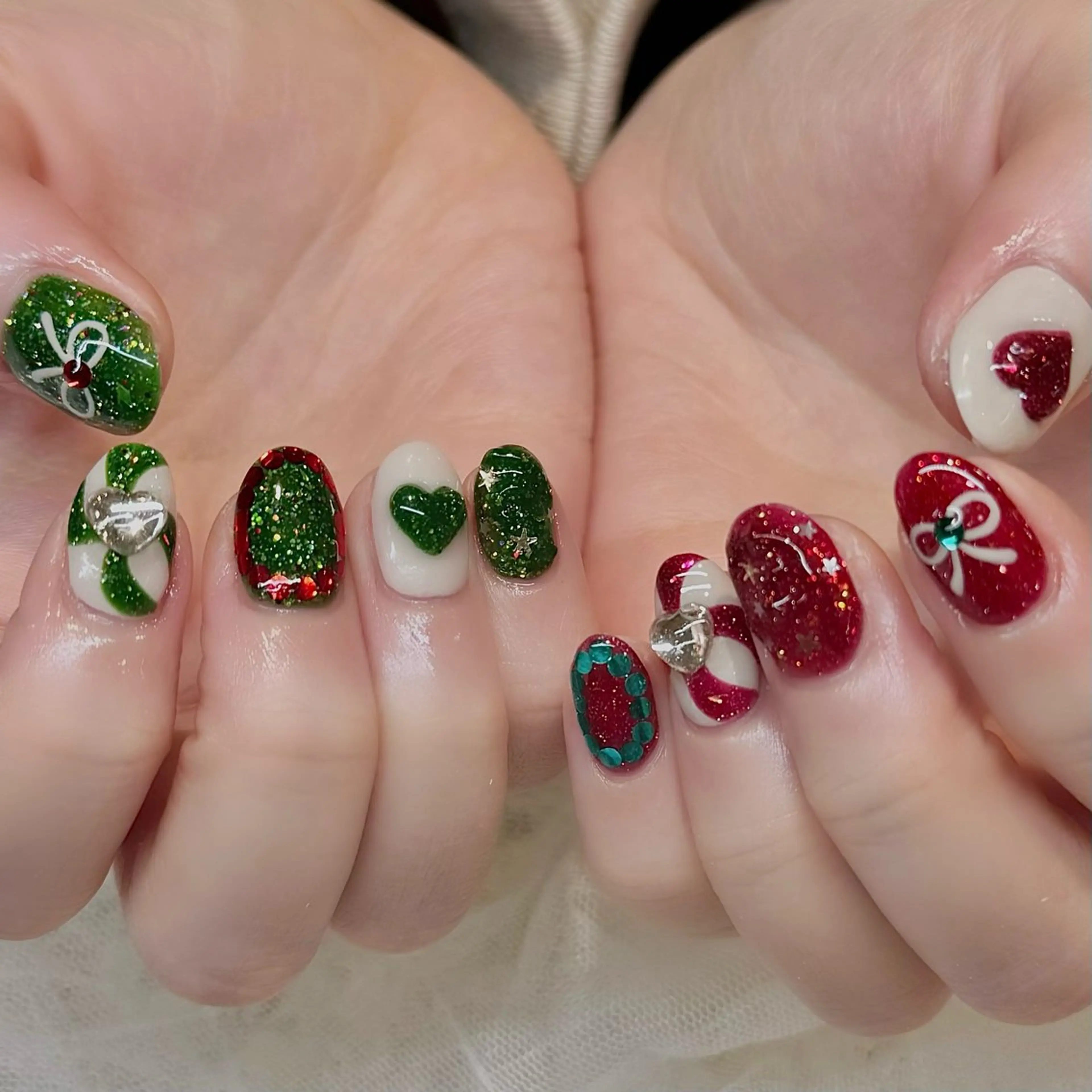 ネイル ハンドネイル 新井 ひなののネイルデザイン