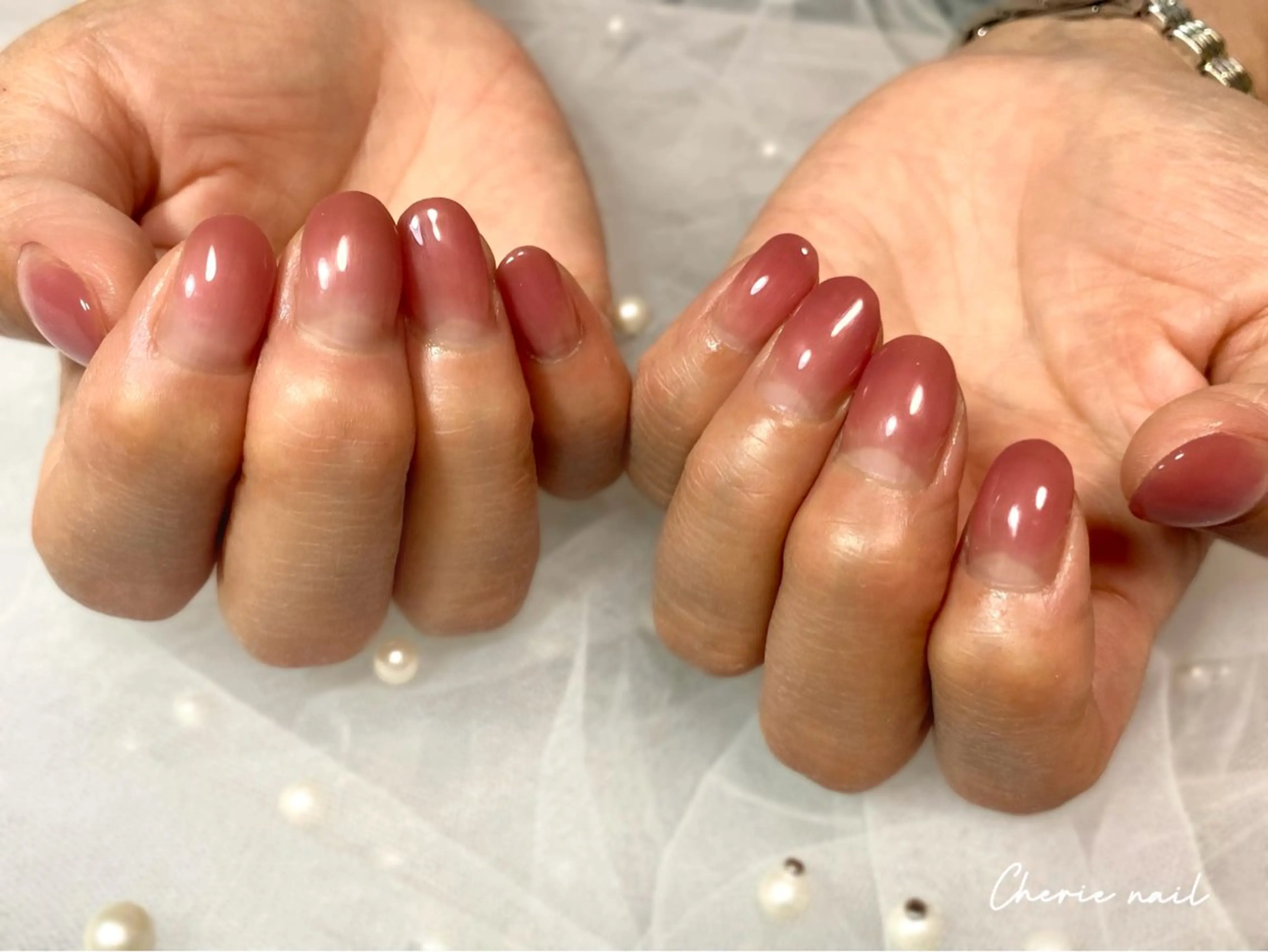 ネイル ジェルネイル グラデーション オフィスネイル ピンク シンプルネイル Cherienail yunaのネイルデザイン