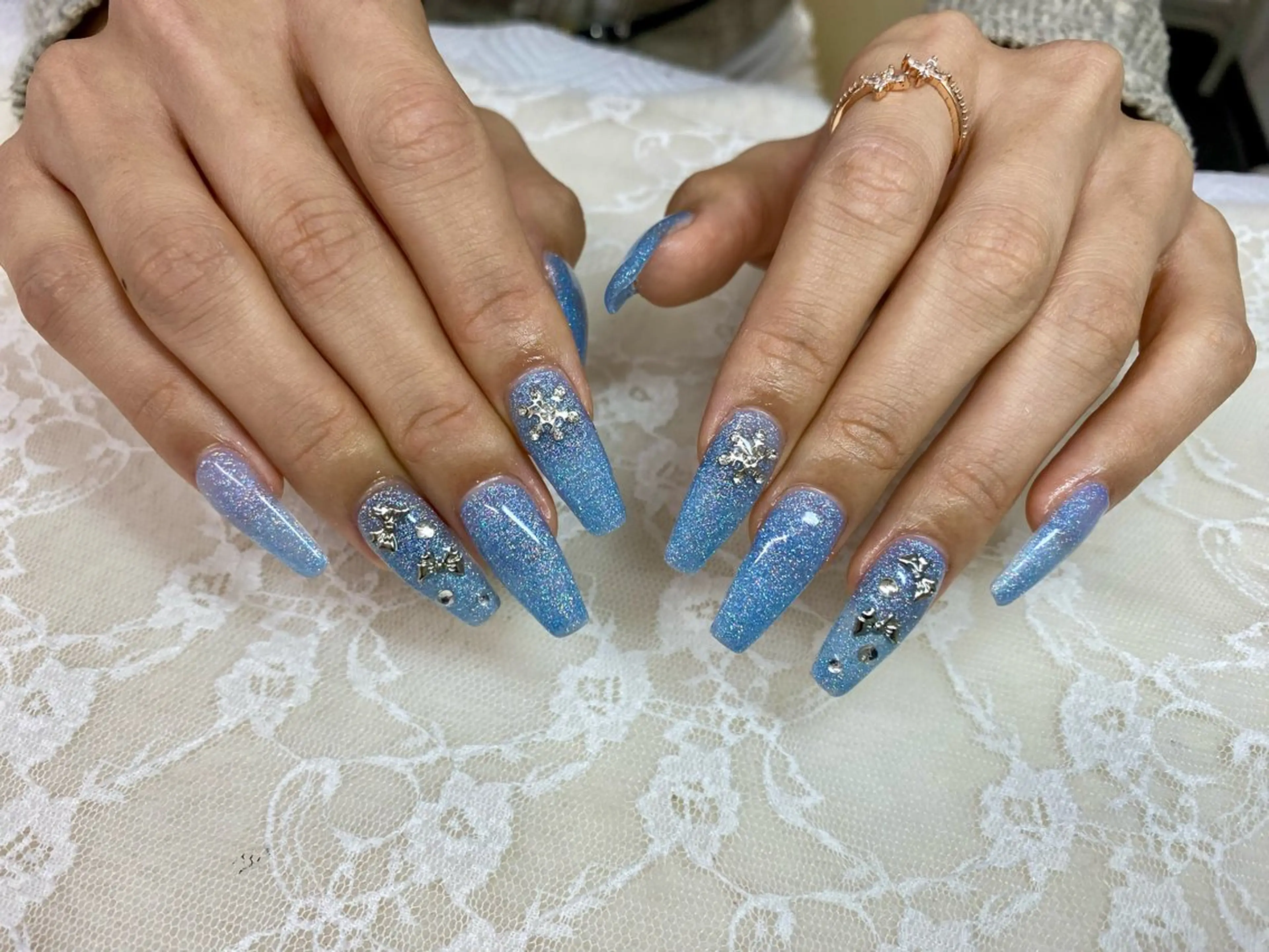 💅🏻ミニモ学割、長さ出し10本➕2本アート🎨ストーンデザインもOK(基本サンプルから)👌 オフ込み💅🏻の写真