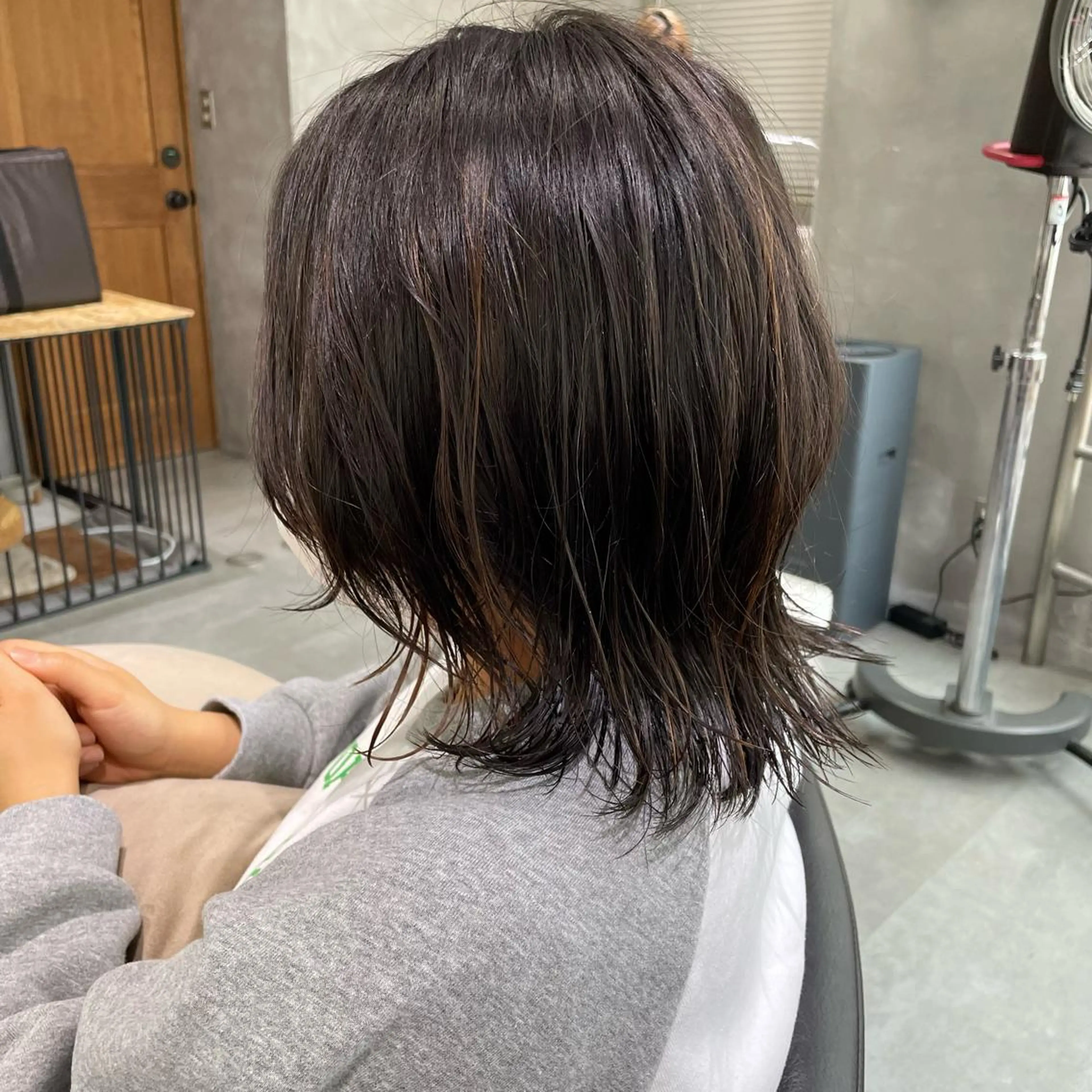 ミディアム パーマ ミディアムパーマ ニュアンスパーマ ウルフ/レイヤー🪐 MANAのヘアスタイル