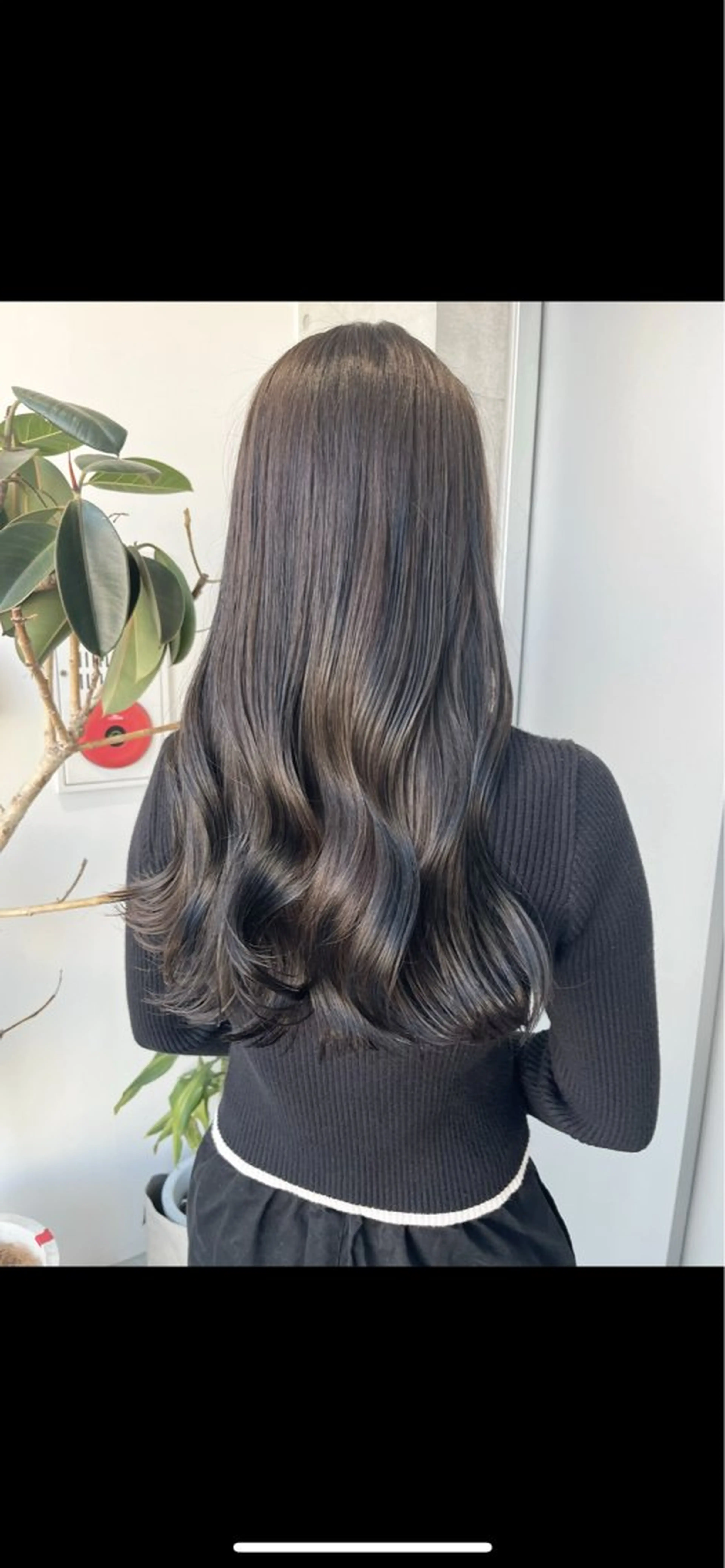 ロング カラー パーマ ヘアアレンジ ヘアカラー トリートメント 透明感/オリーブ/ グレージュ/YUKAのヘアスタイル