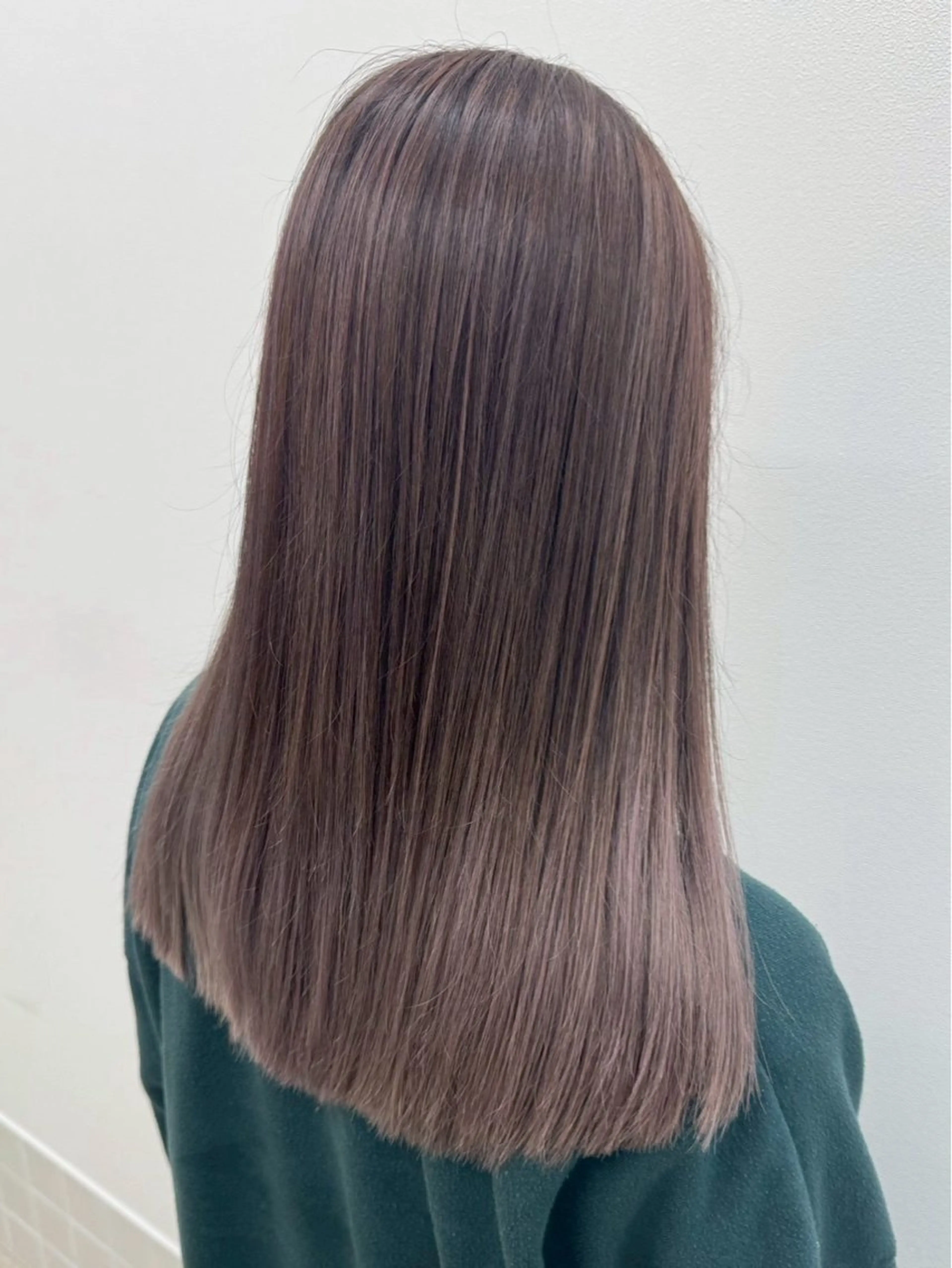 セミロング 小林 拓也のヘアスタイル