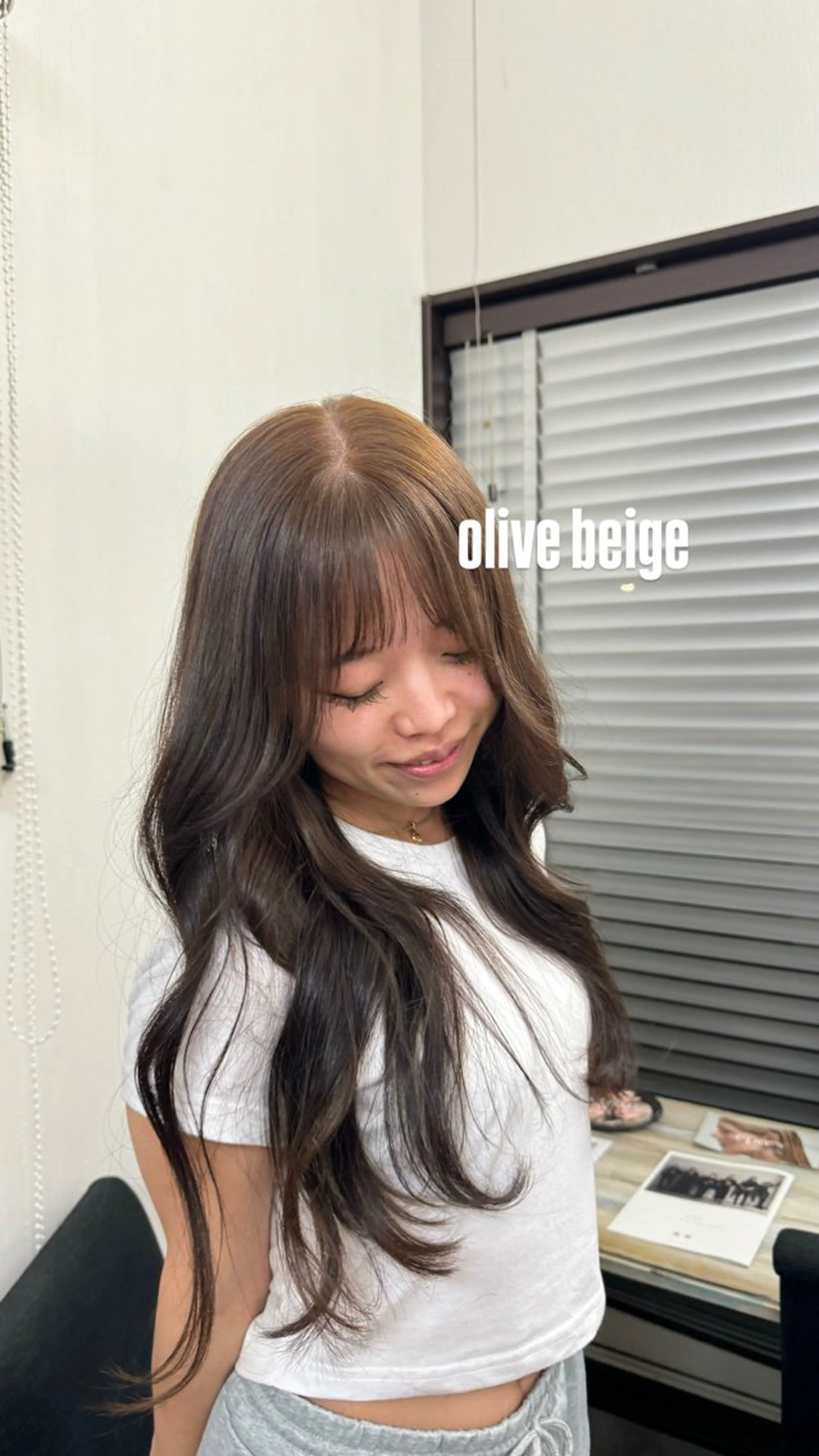 カラー ベージュカラー 透明感カラー オリーブベージュ ヘアカラー リミットヘアー所属・ito maoのヘアスタイル