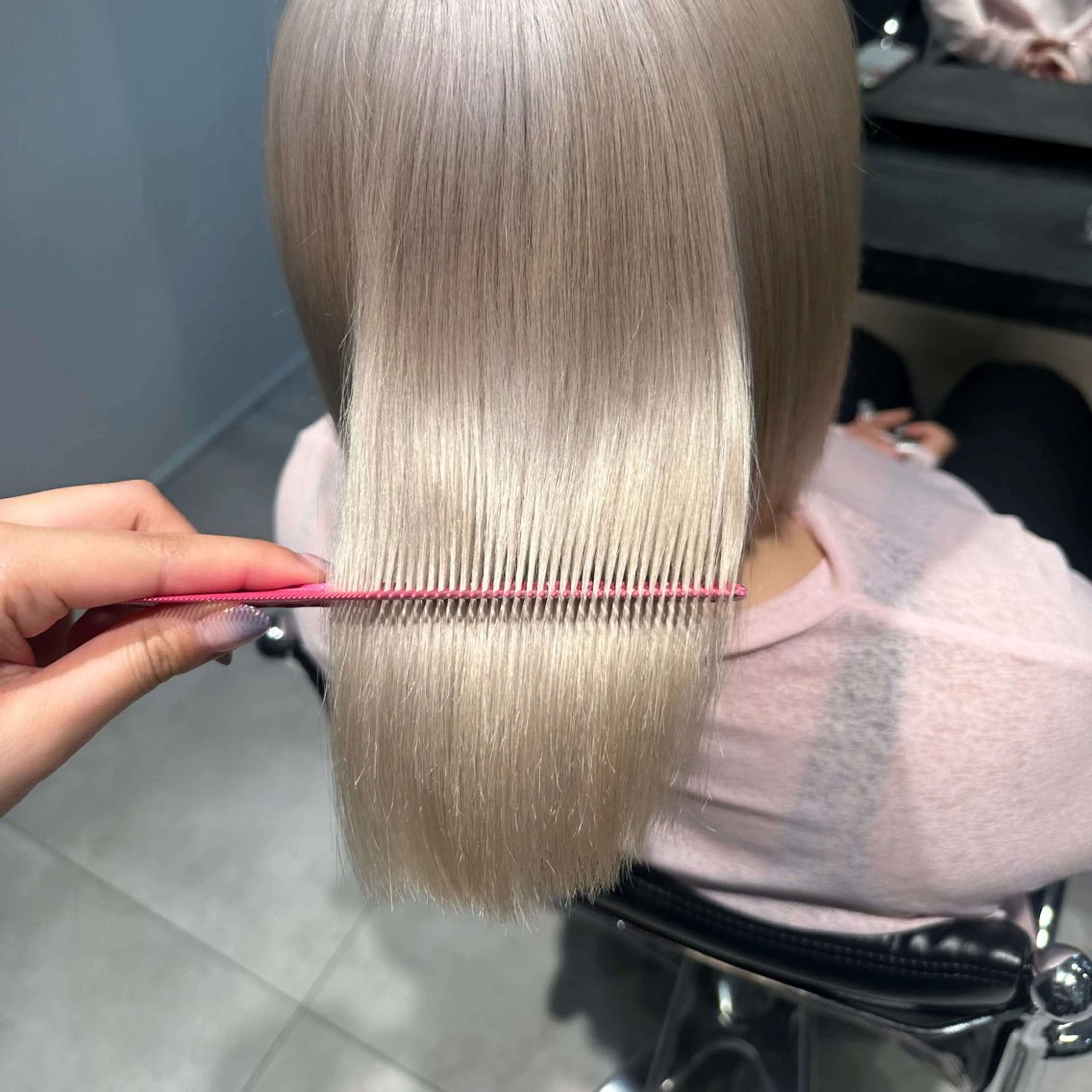 ミディアム カラー ヘアカラー トリートメント ハイトーン/ウルフ/ レイヤー/Asukaのヘアスタイル