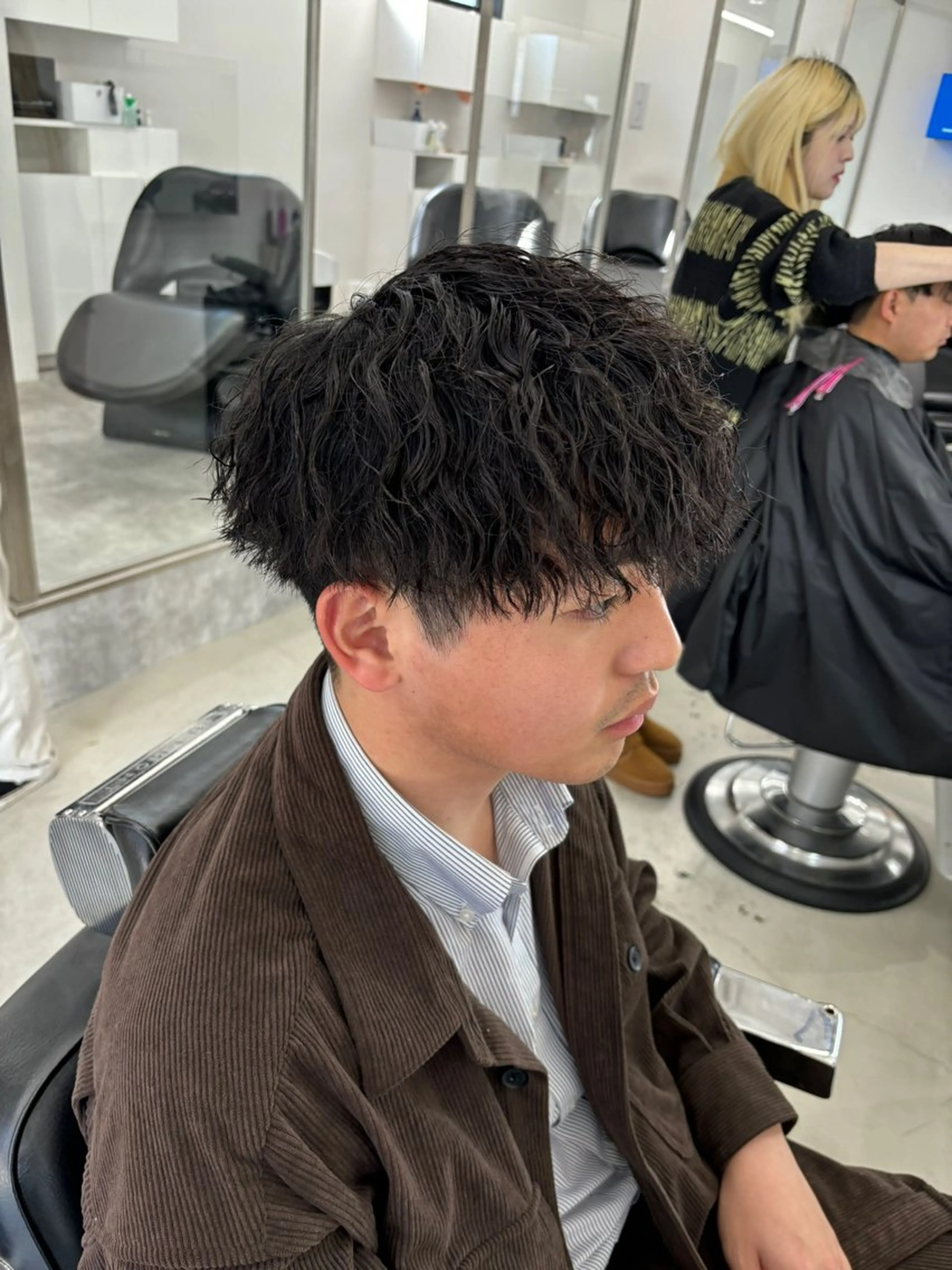 ショート パーマ職人DAIKI ツイスパ/波巻きのヘアスタイル