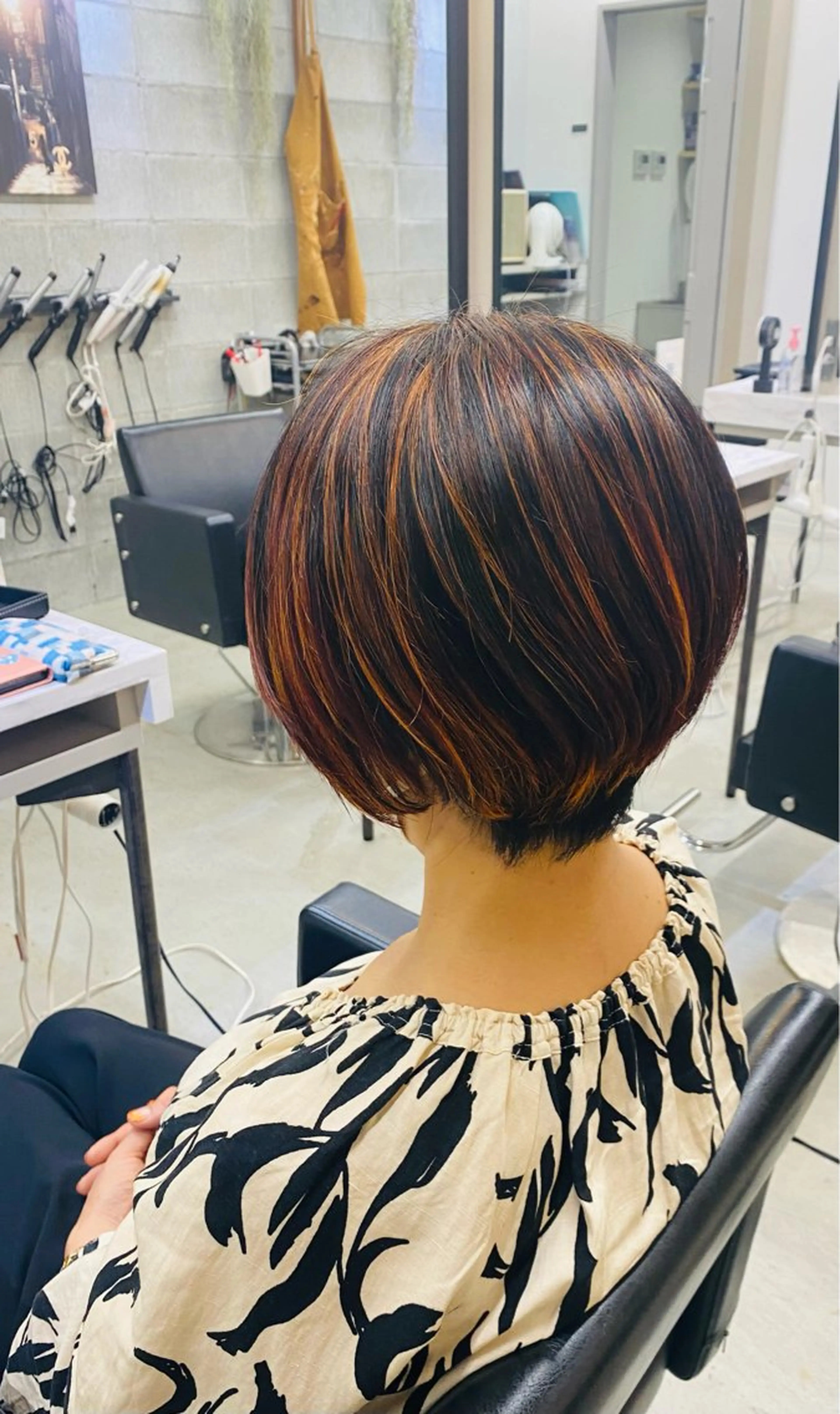ショート ハイライト 友利 翔太のヘアスタイル