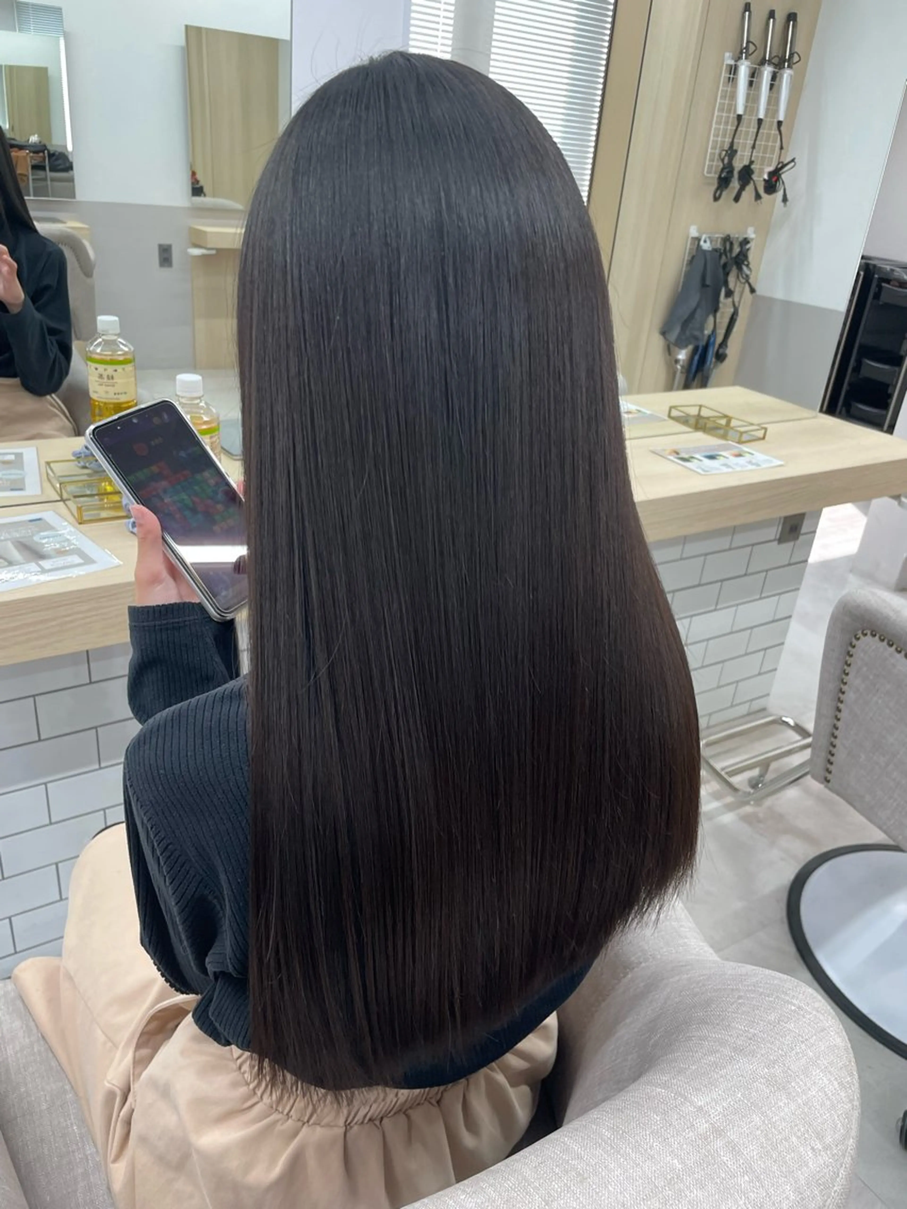 ロング 縮毛矯正 トリートメント Luana難波 🫧NOAのヘアスタイル