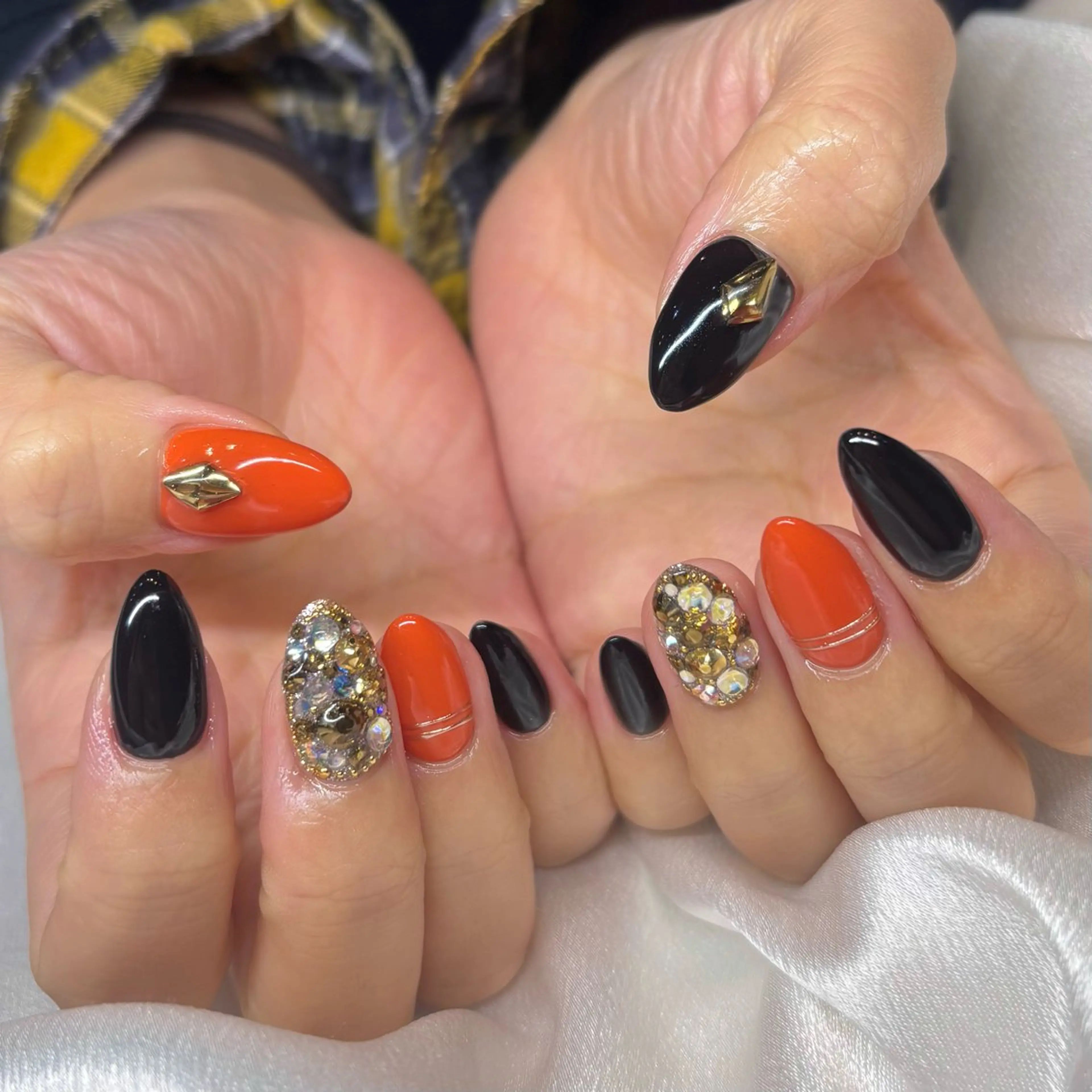 ネイル ハンドネイル ハンドケア . 未來のネイルデザイン