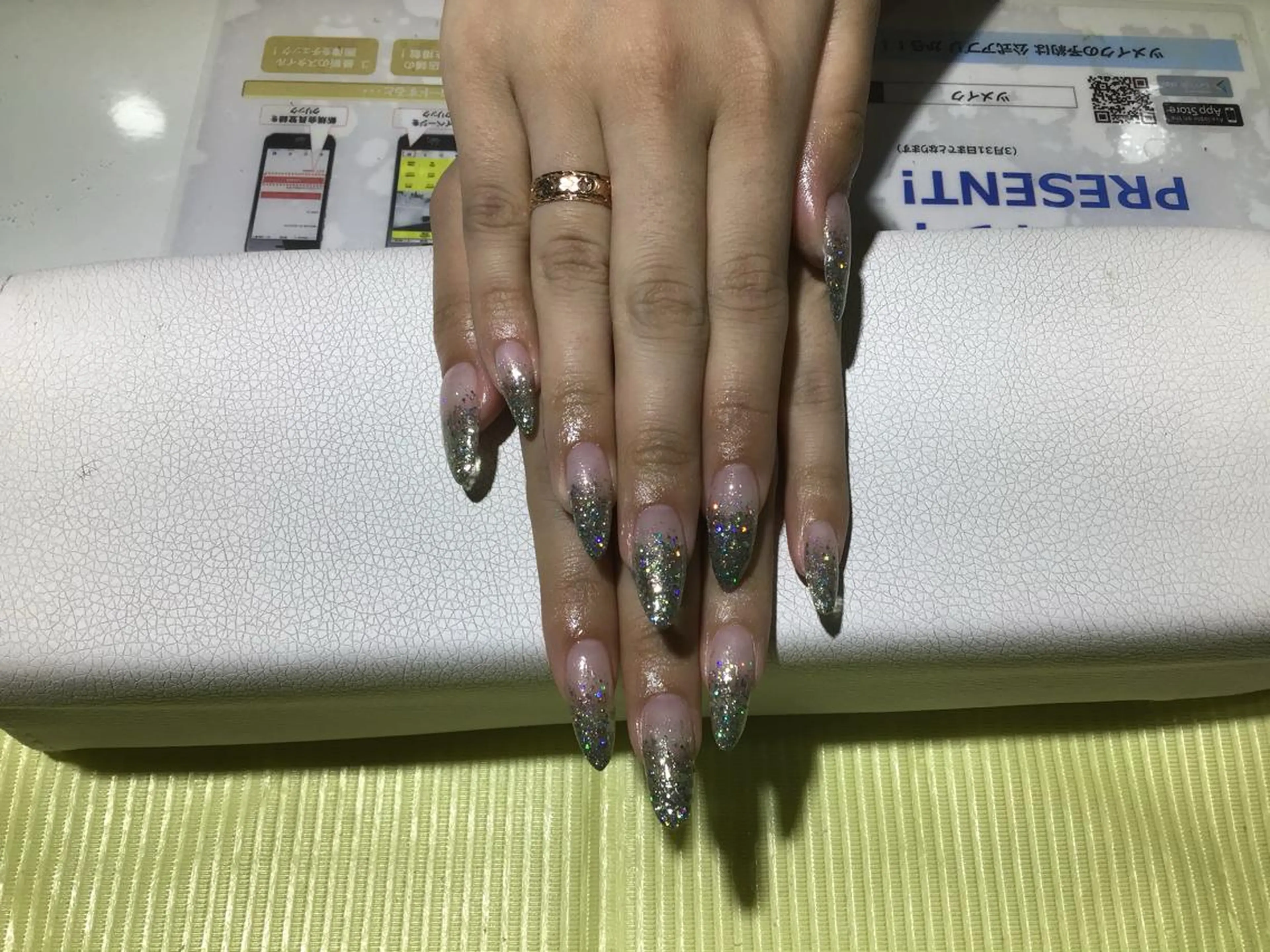ネイル ラメ(グリッター) ラメグラデーション Re:Smil所属・☺︎ NOZOMI☺︎のネイルデザイン