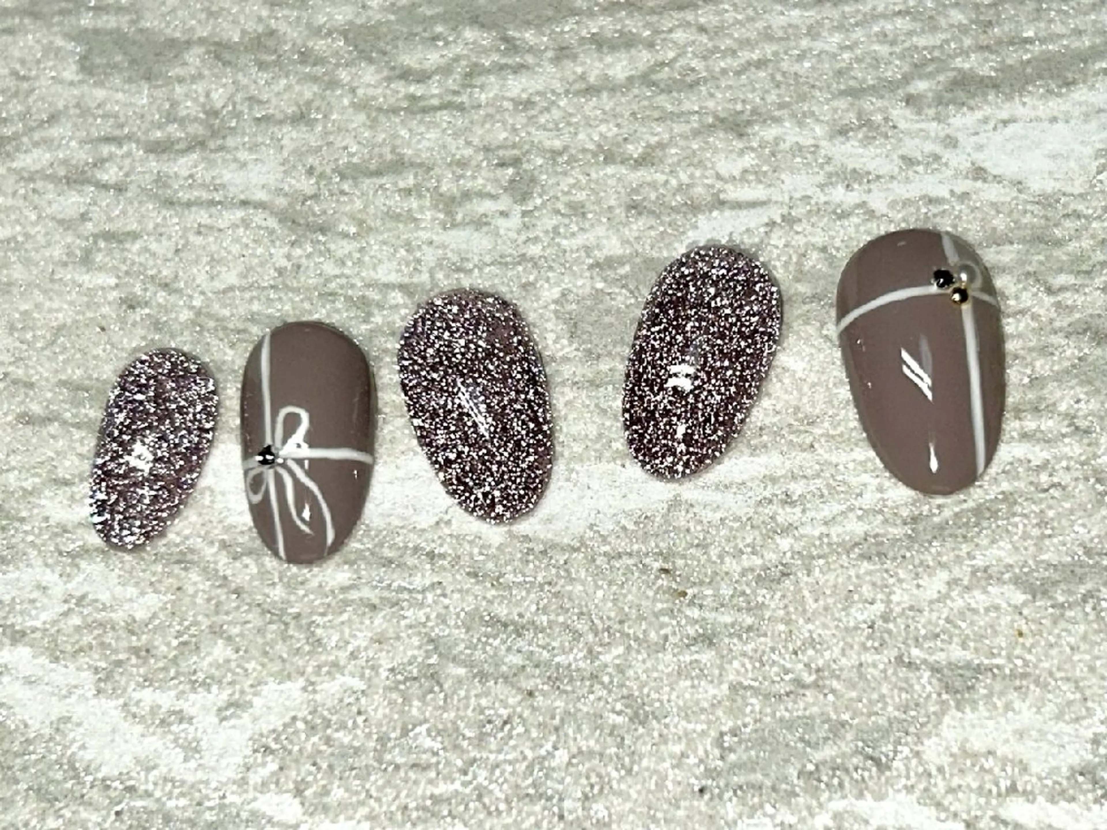 ネイル キラキラネイル ハンドネイル JULIE NAILのネイルデザイン